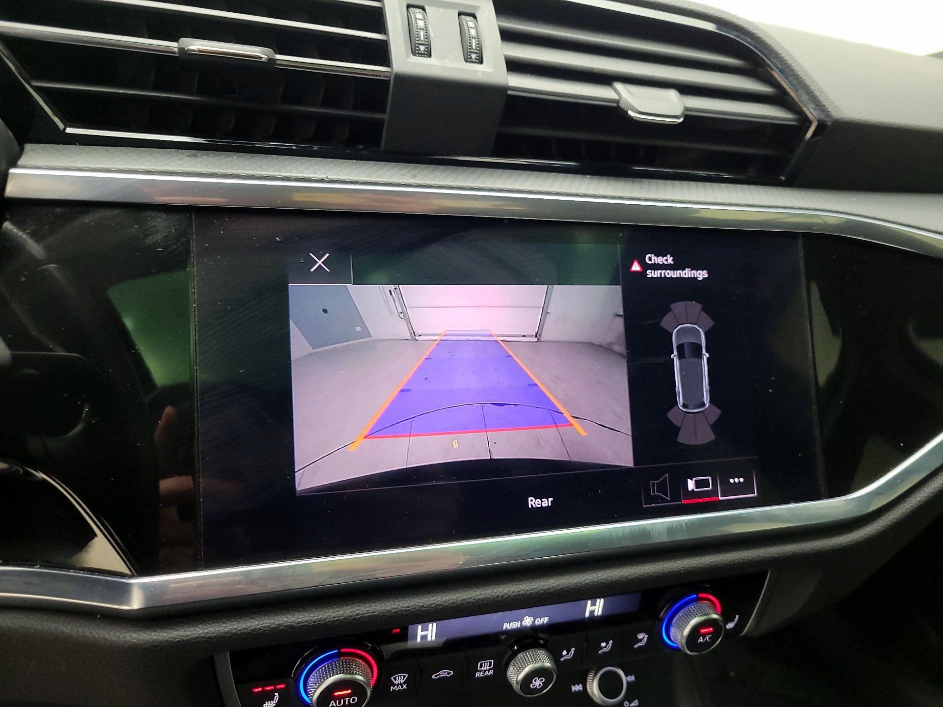 Thumbnail: 2022 Audi Q3 - 14