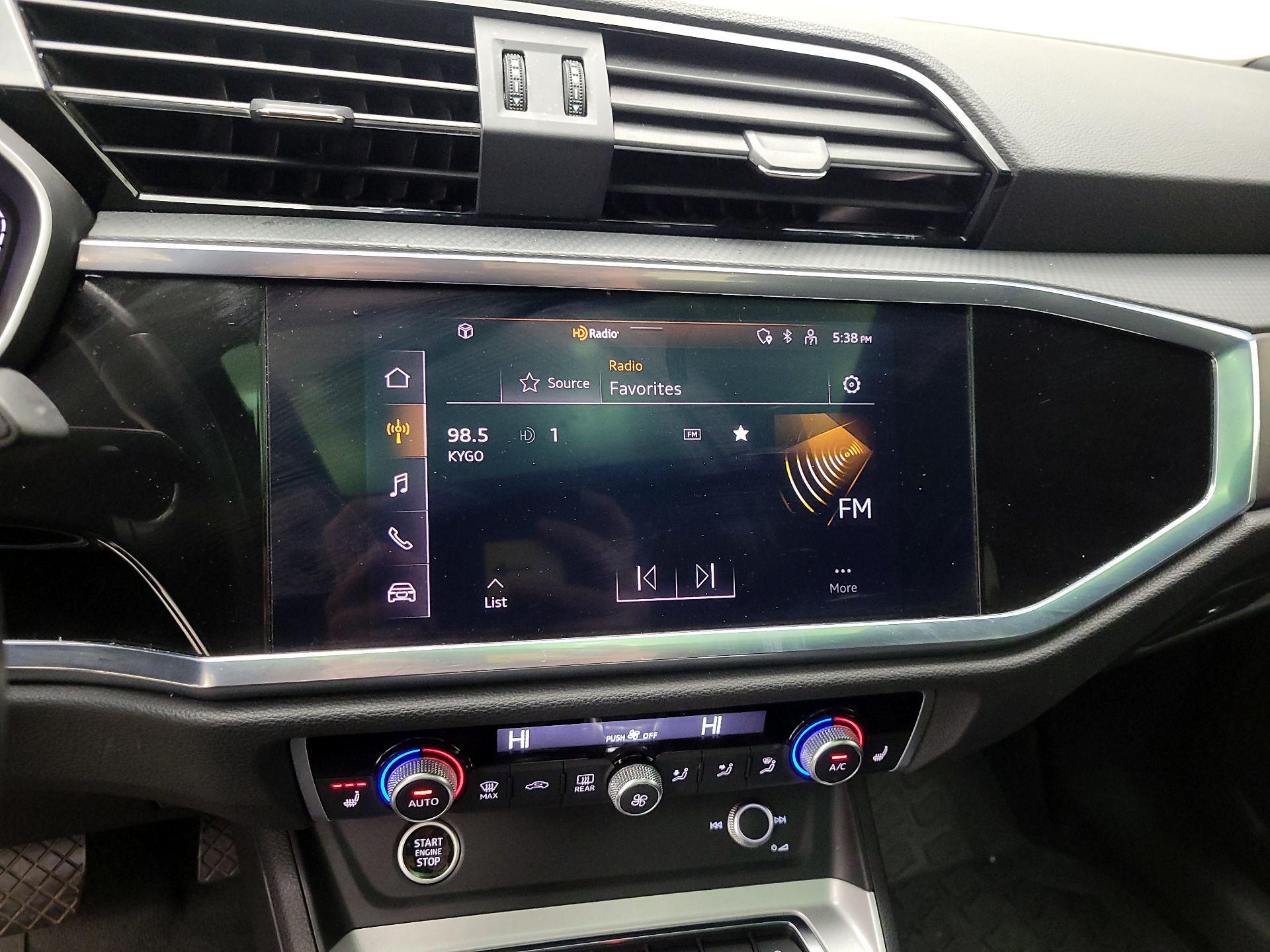 Thumbnail: 2022 Audi Q3 - 15