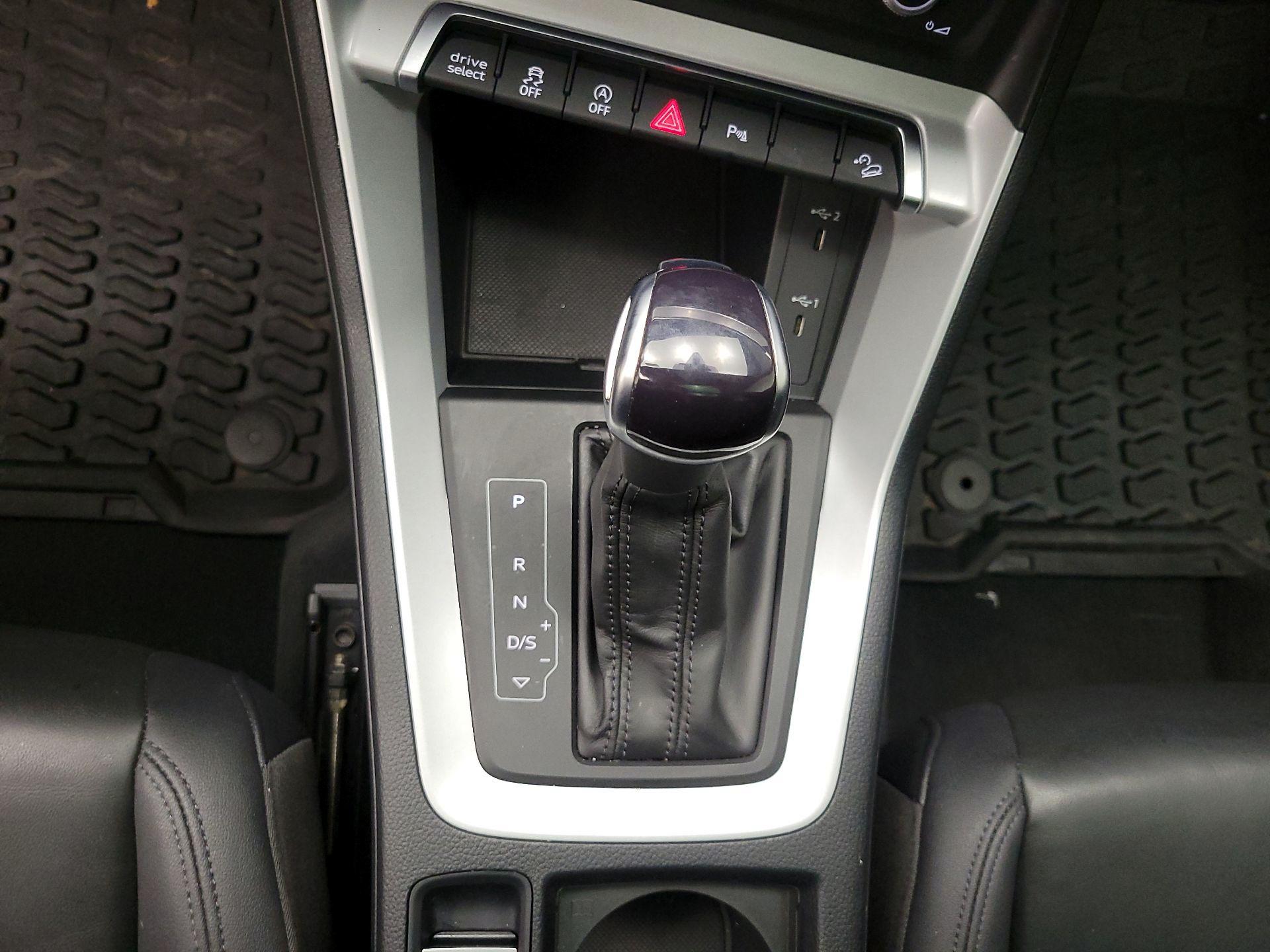 Thumbnail: 2022 Audi Q3 - 17