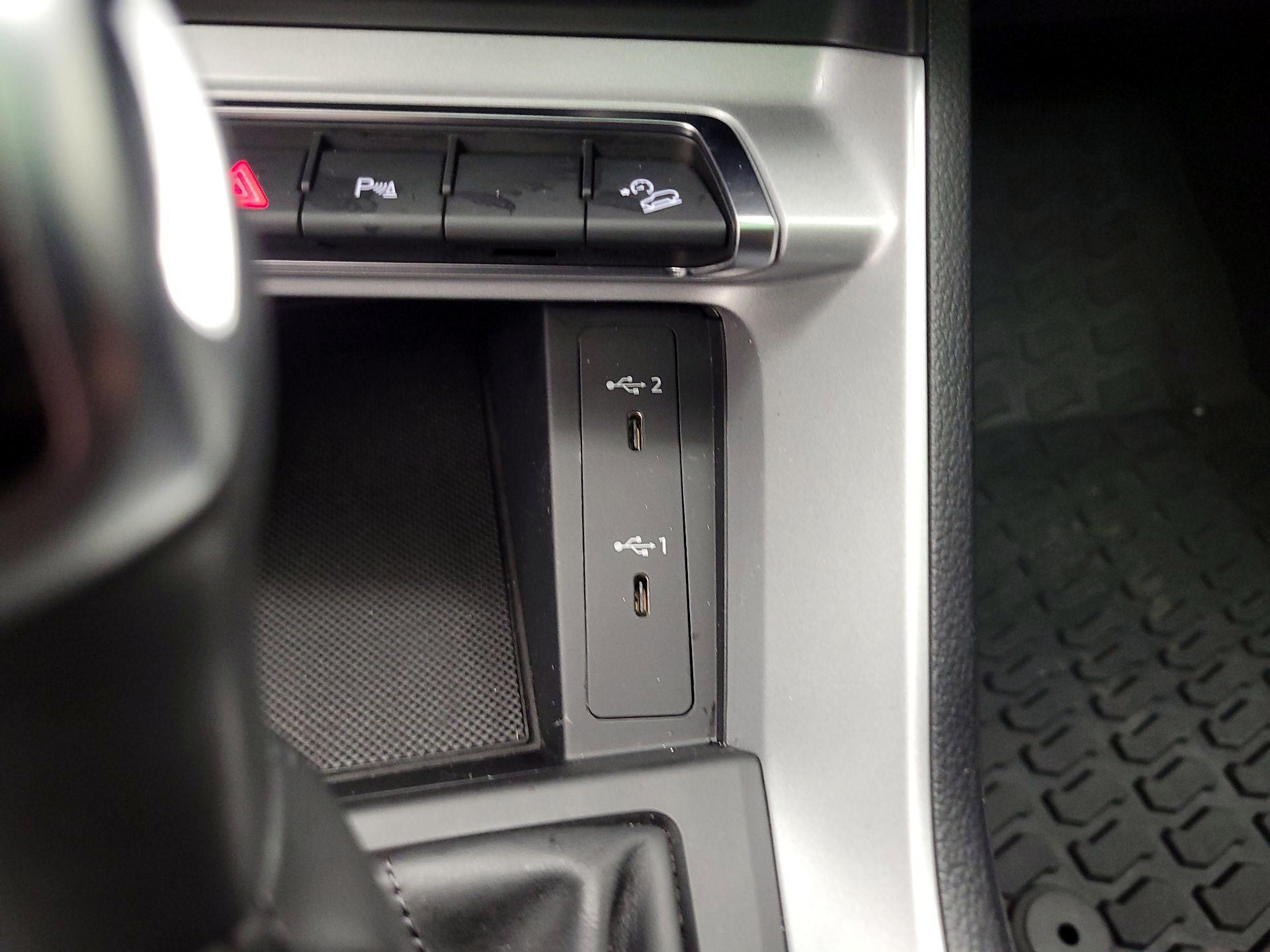 Thumbnail: 2022 Audi Q3 - 18