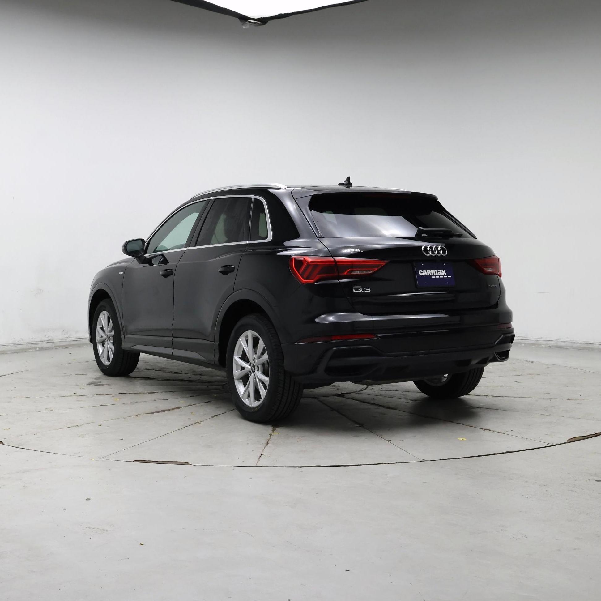 Thumbnail: 2022 Audi Q3 - 2