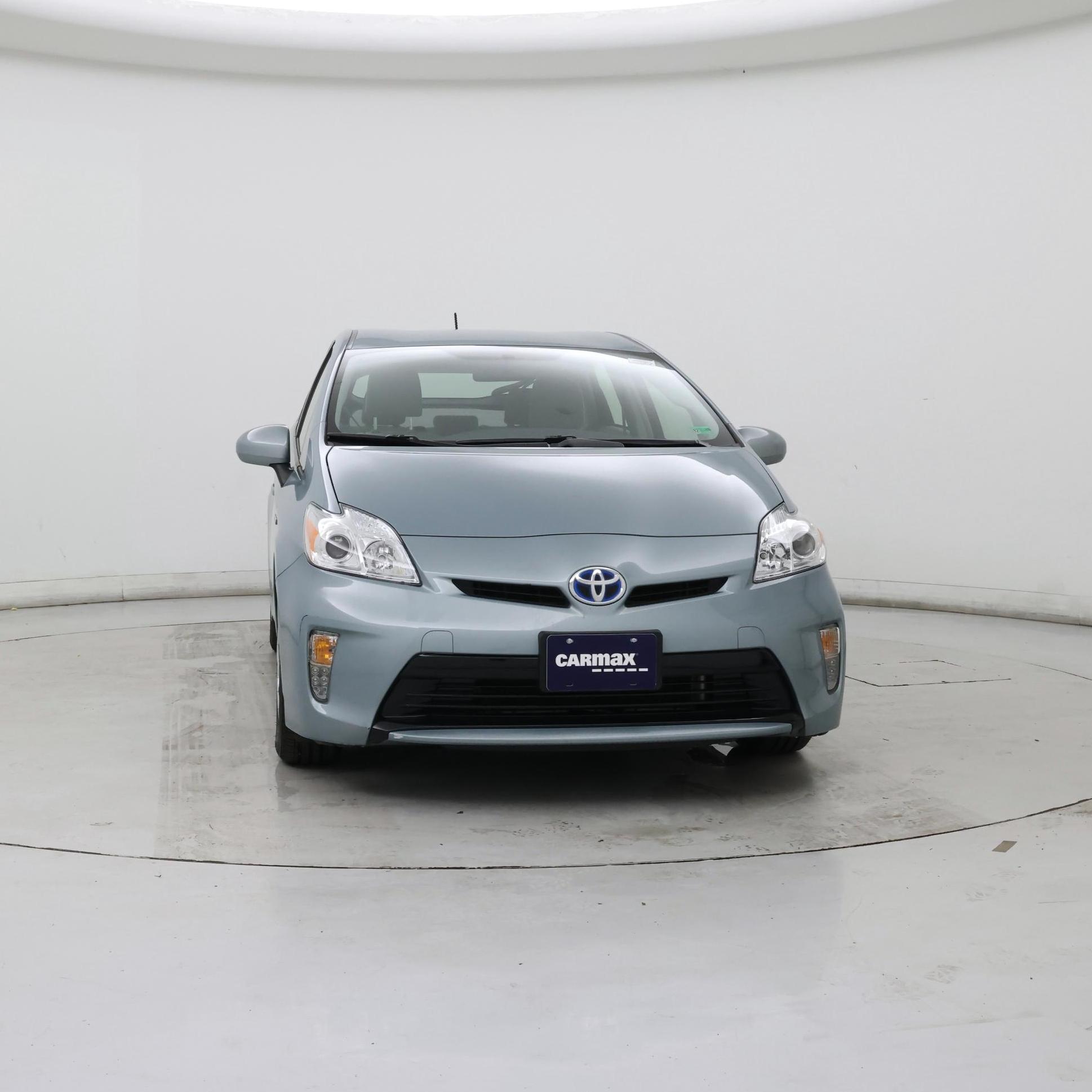 Thumbnail: 2015 Toyota Prius - 5