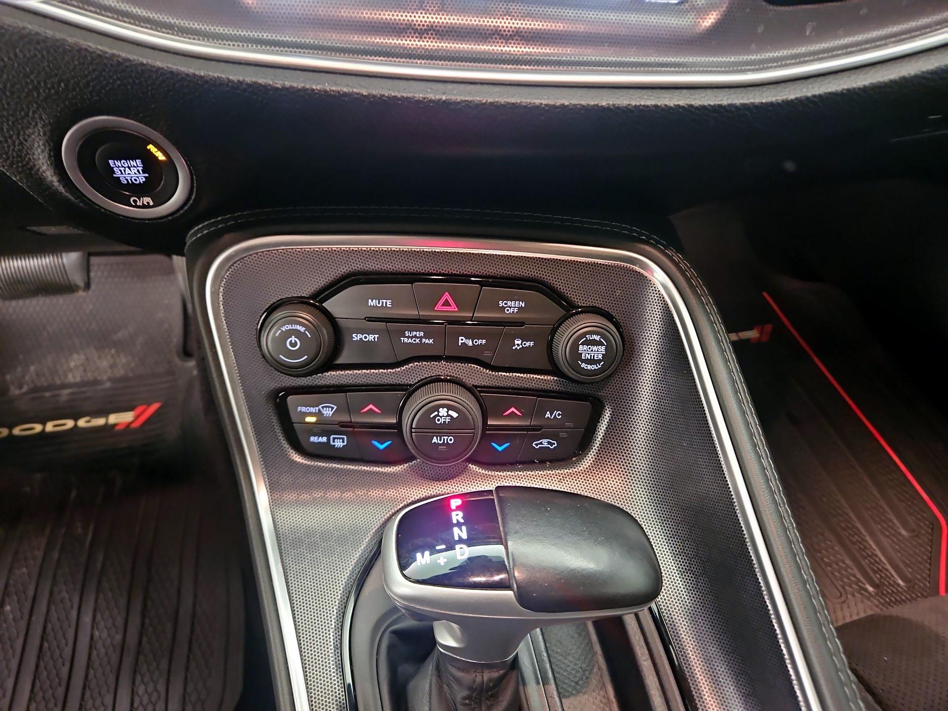 Thumbnail: 2018 Dodge Challenger - 16