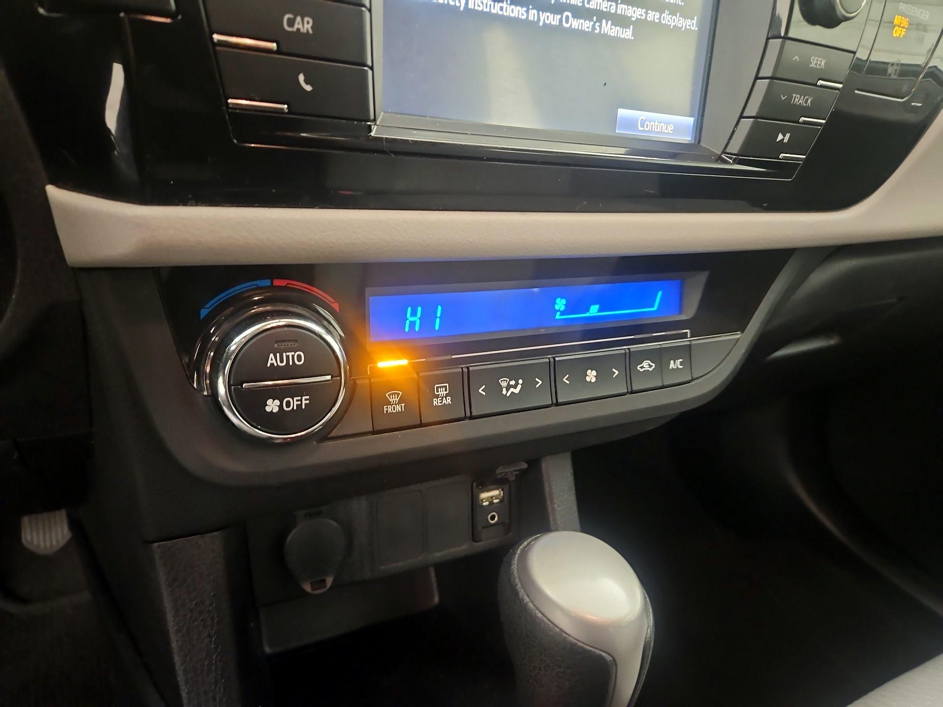 Thumbnail: 2014 Toyota Corolla - 16