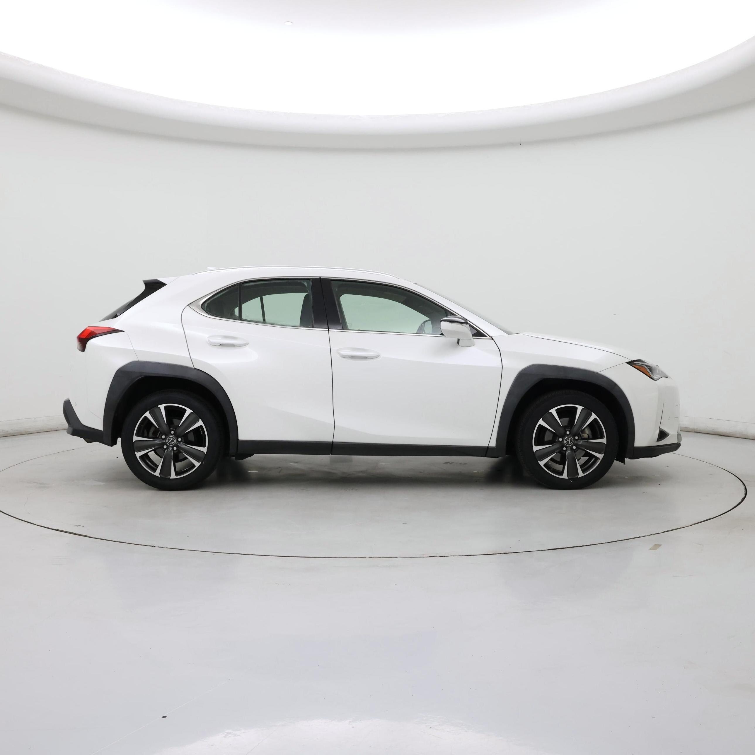 Thumbnail: 2019 Lexus UX - 7