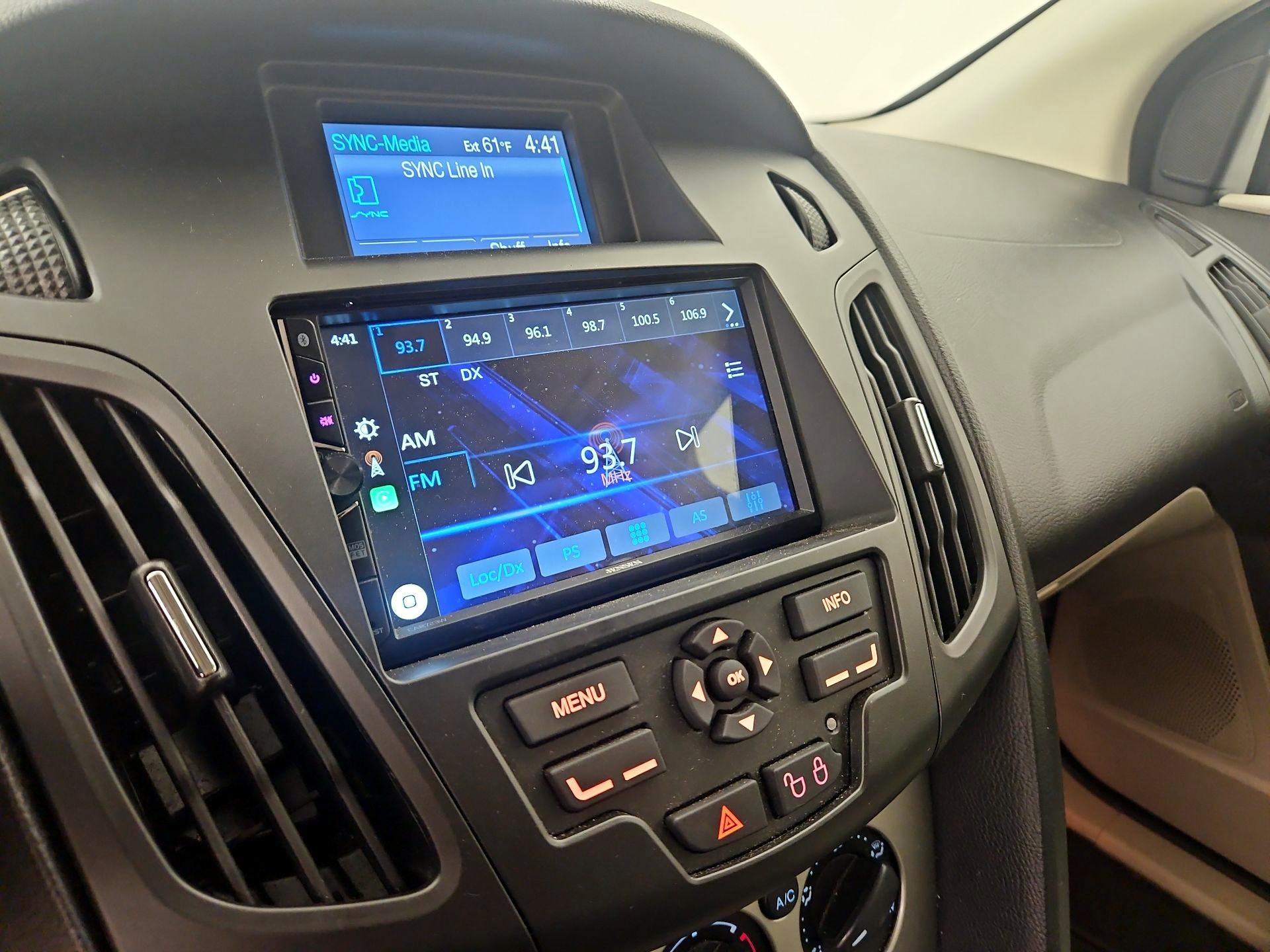 Thumbnail: 2014 Ford Focus - 14