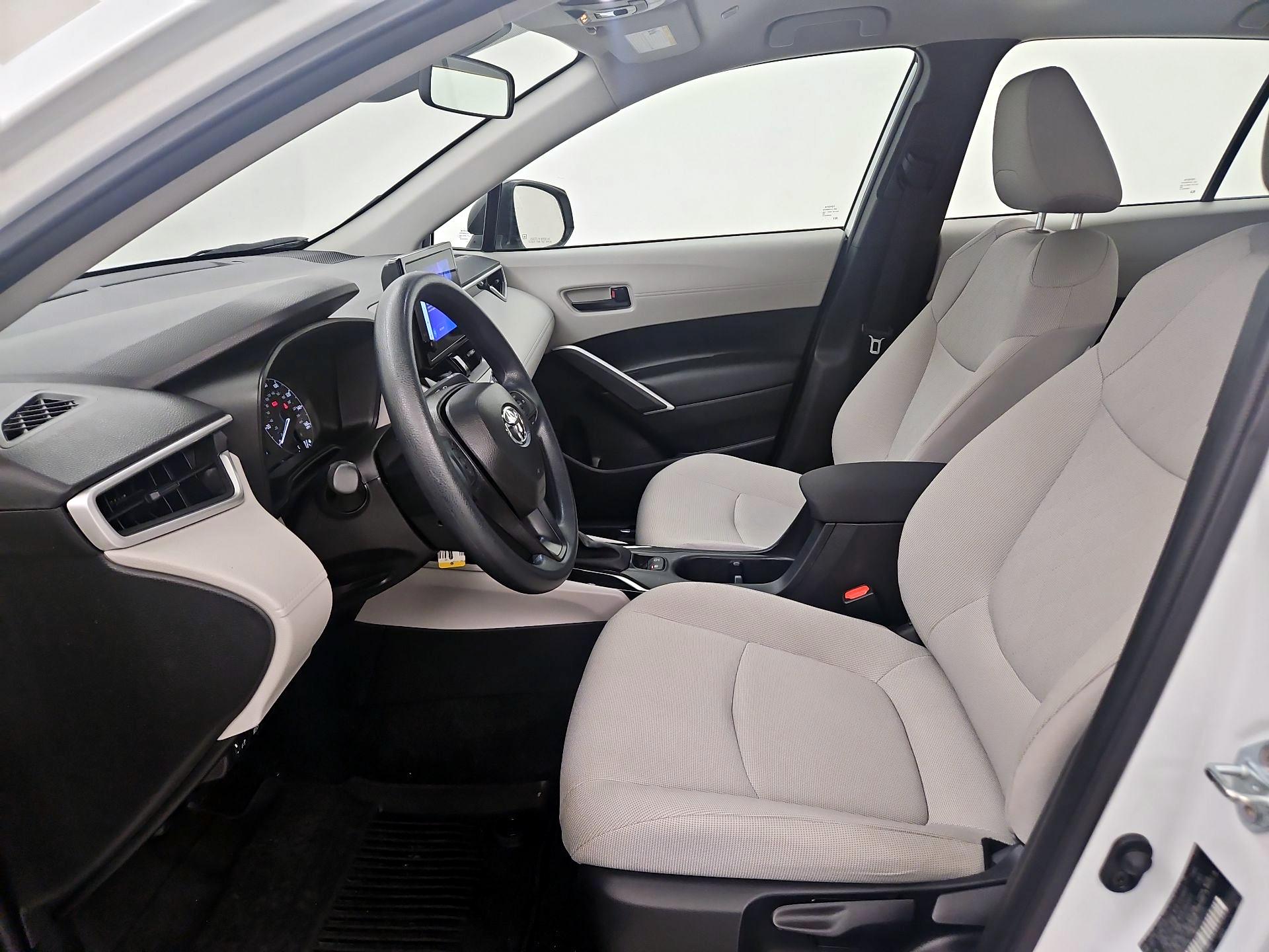 Thumbnail: 2025 Toyota Corolla Cross - 11