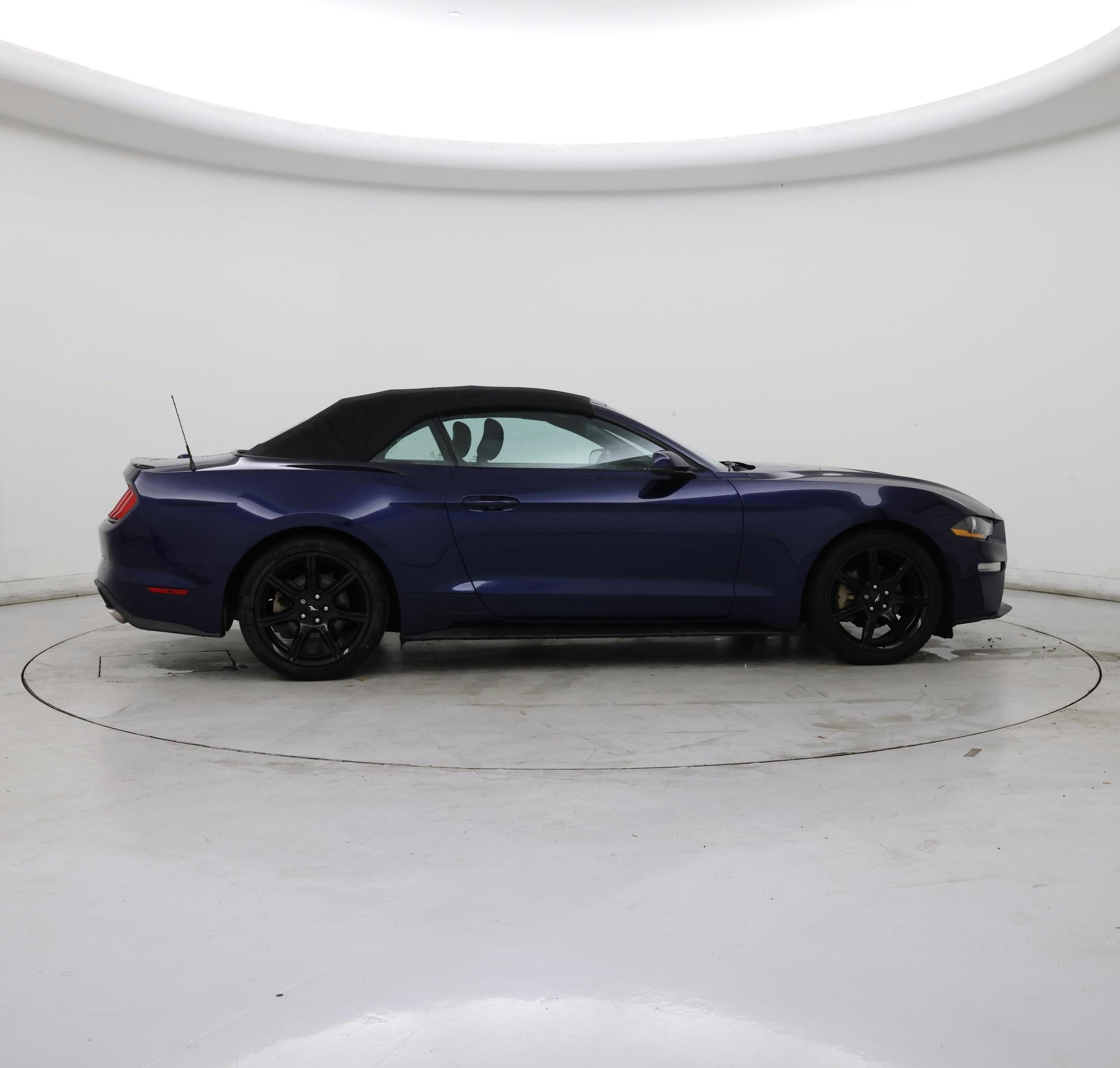 Thumbnail: 2018 Ford Mustang - 7