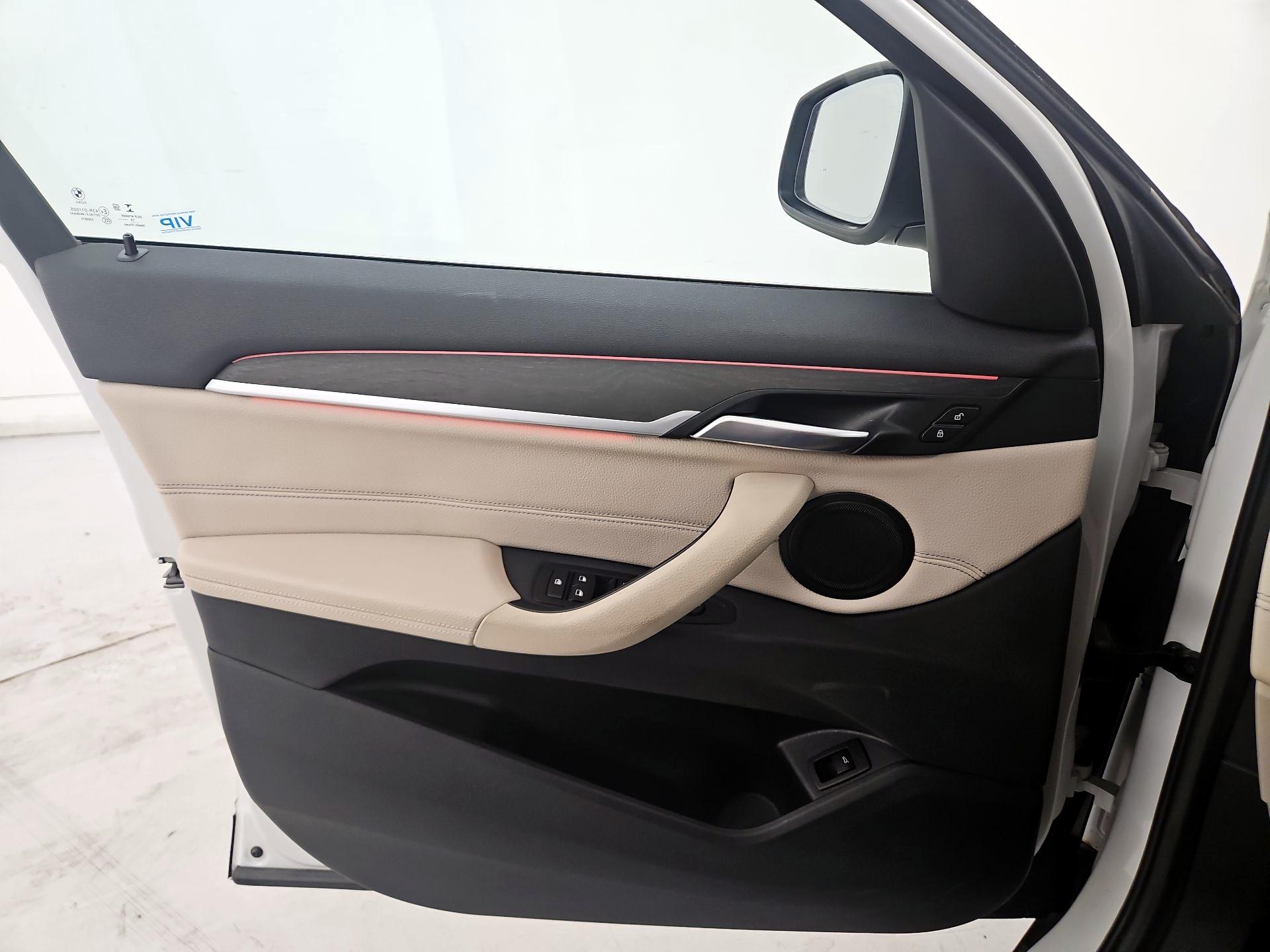 Thumbnail: 2020 BMW X1 - 12