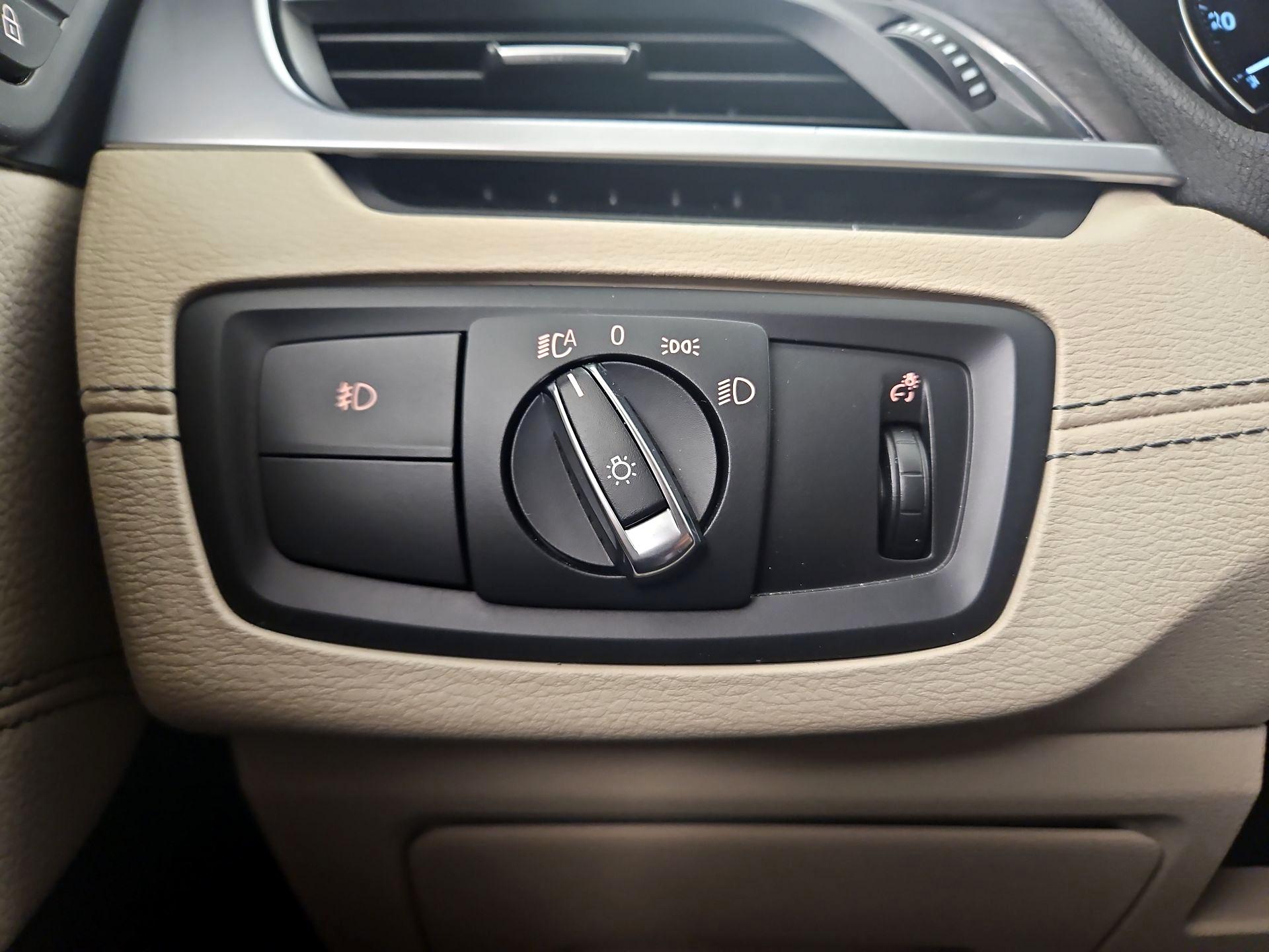 Thumbnail: 2020 BMW X1 - 13