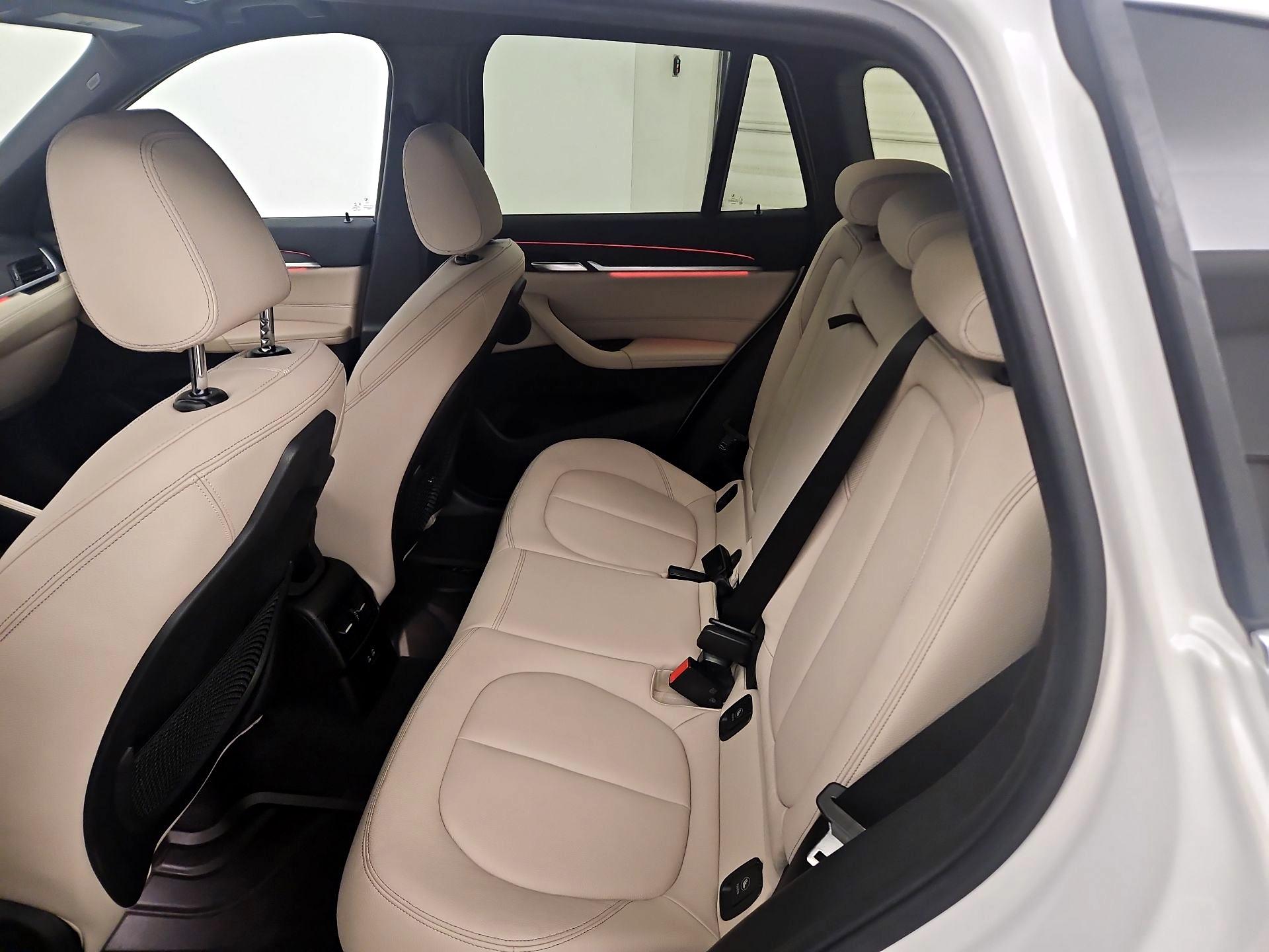 Thumbnail: 2020 BMW X1 - 20