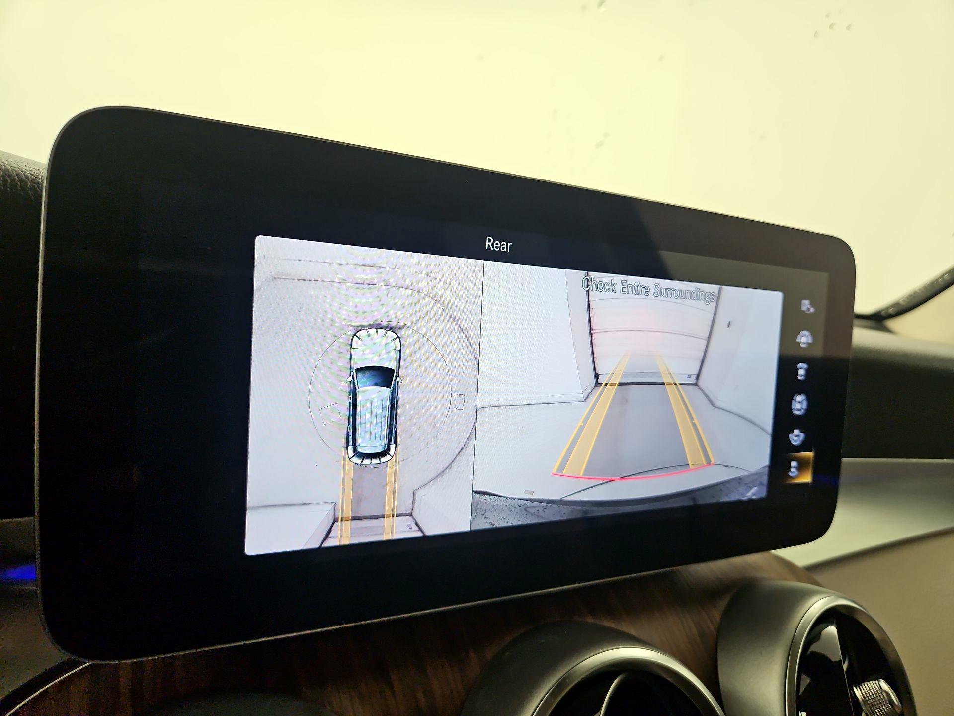 Thumbnail: 2022 Mercedes-Benz GLC - 15