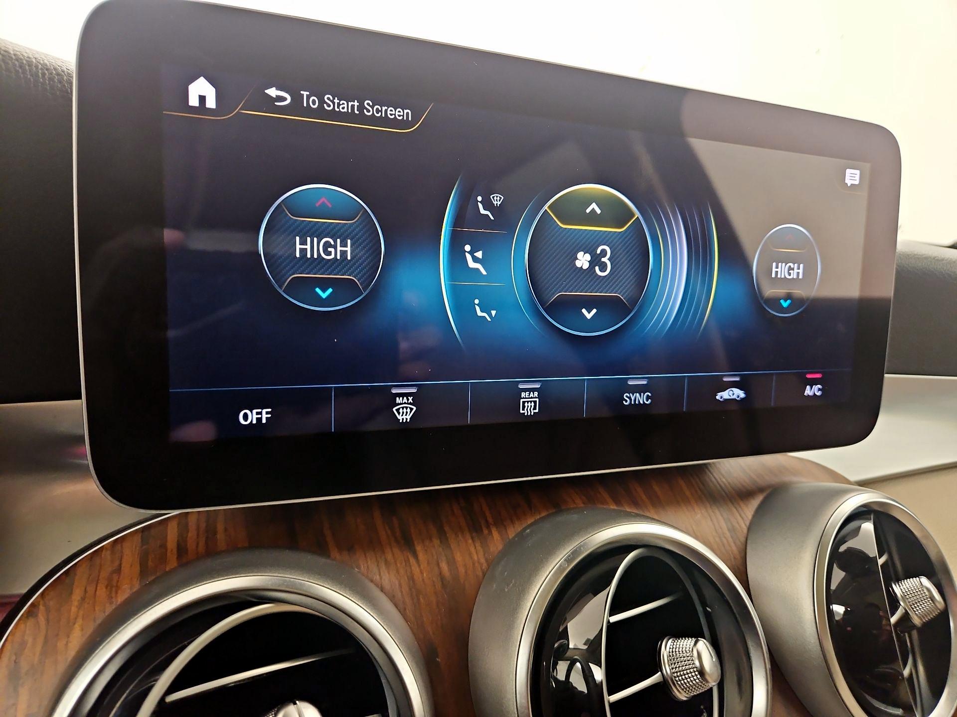 Thumbnail: 2022 Mercedes-Benz GLC - 17