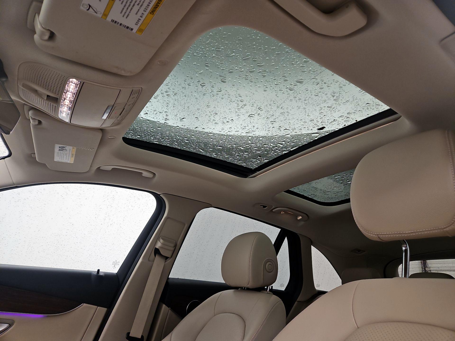 Thumbnail: 2022 Mercedes-Benz GLC - 20