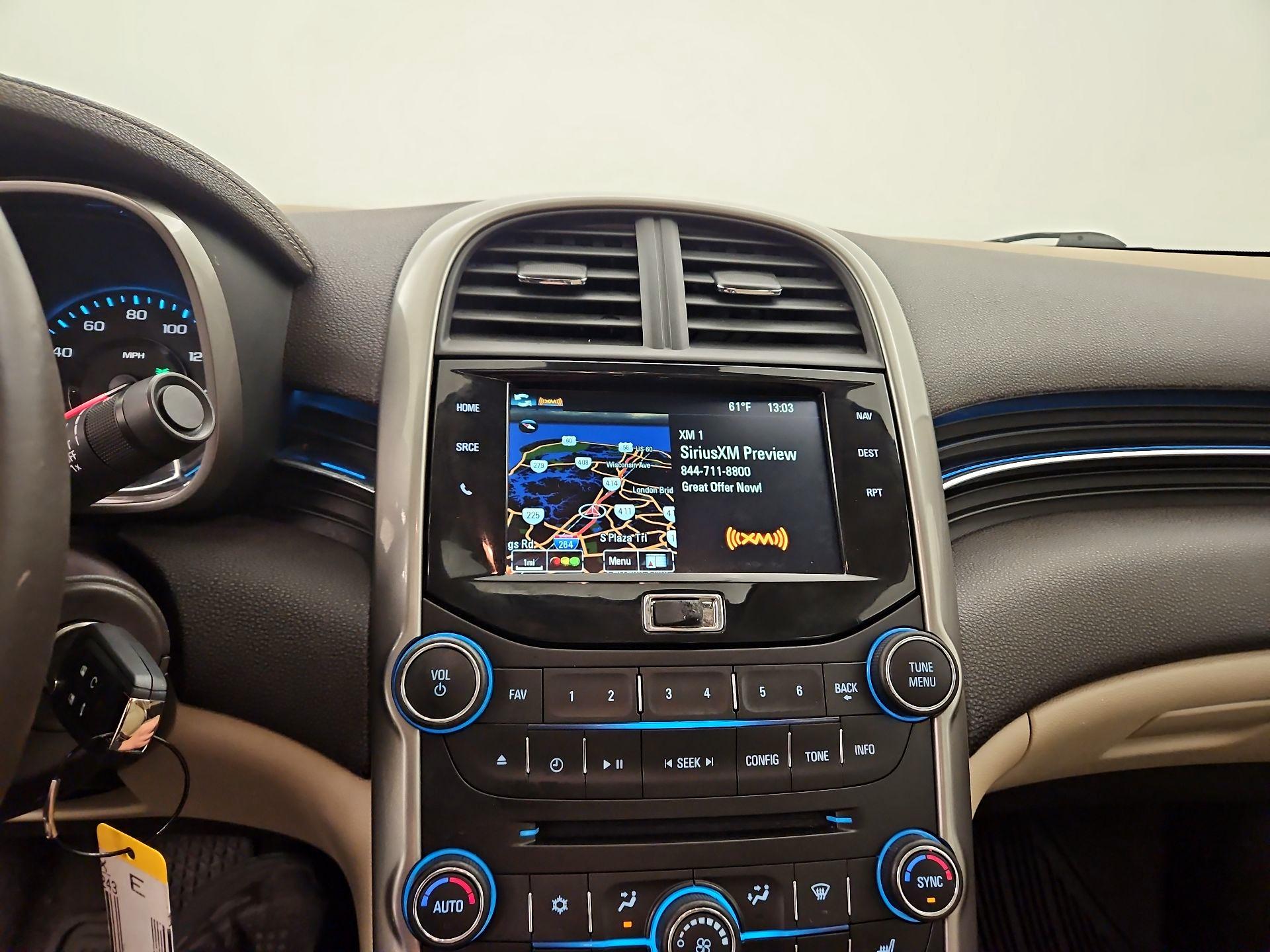 Thumbnail: 2016 Chevrolet Malibu - 14