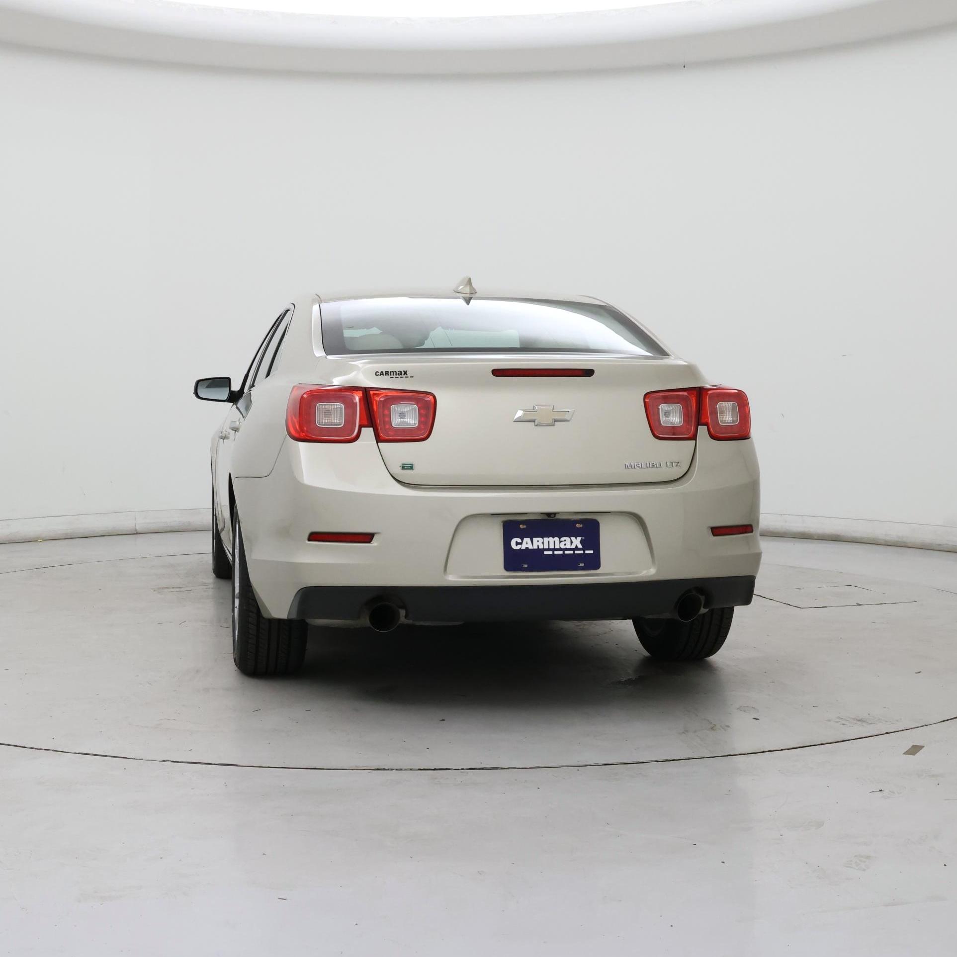 Thumbnail: 2016 Chevrolet Malibu - 6