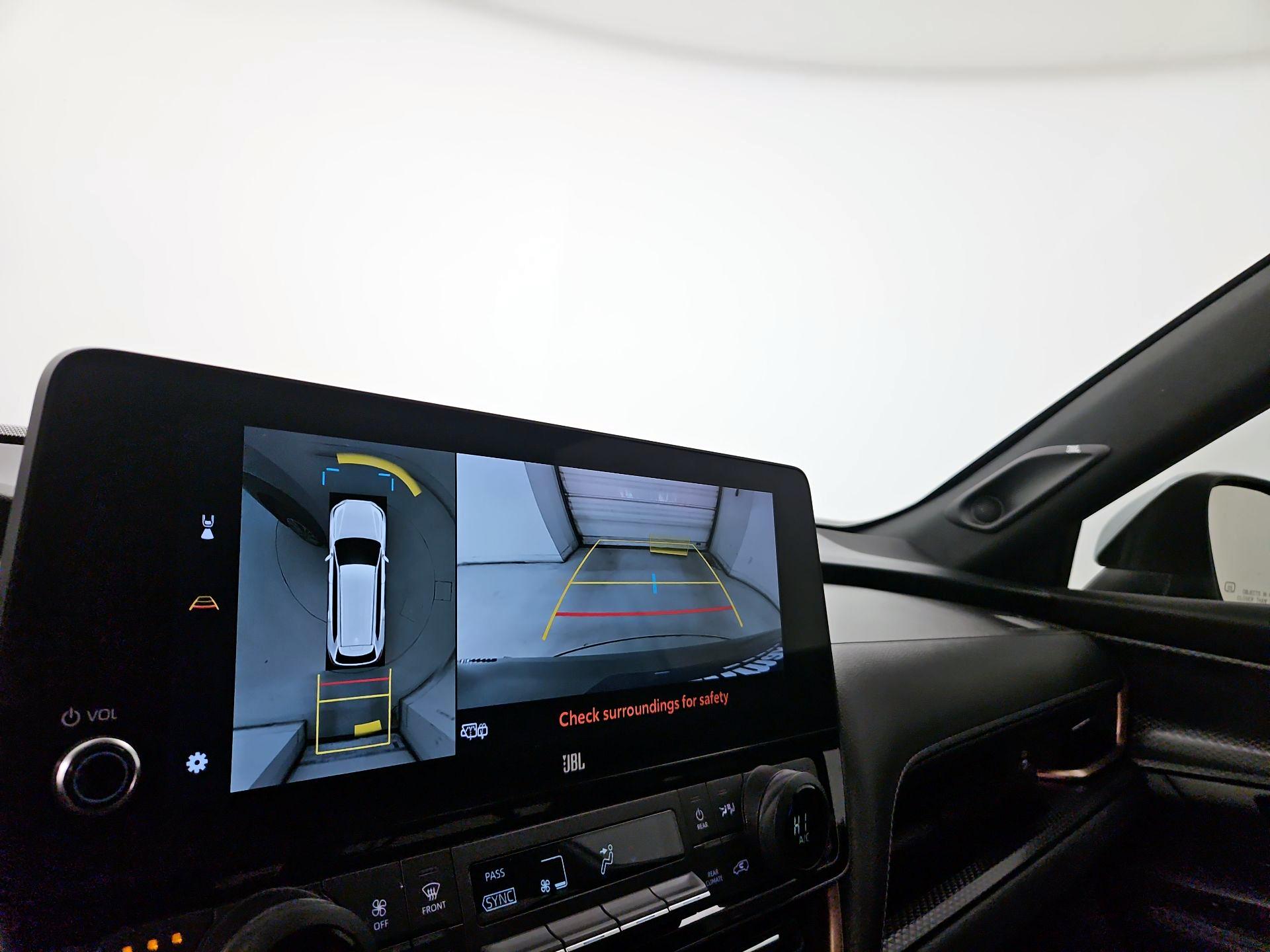 Thumbnail: 2024 Toyota Highlander - 15