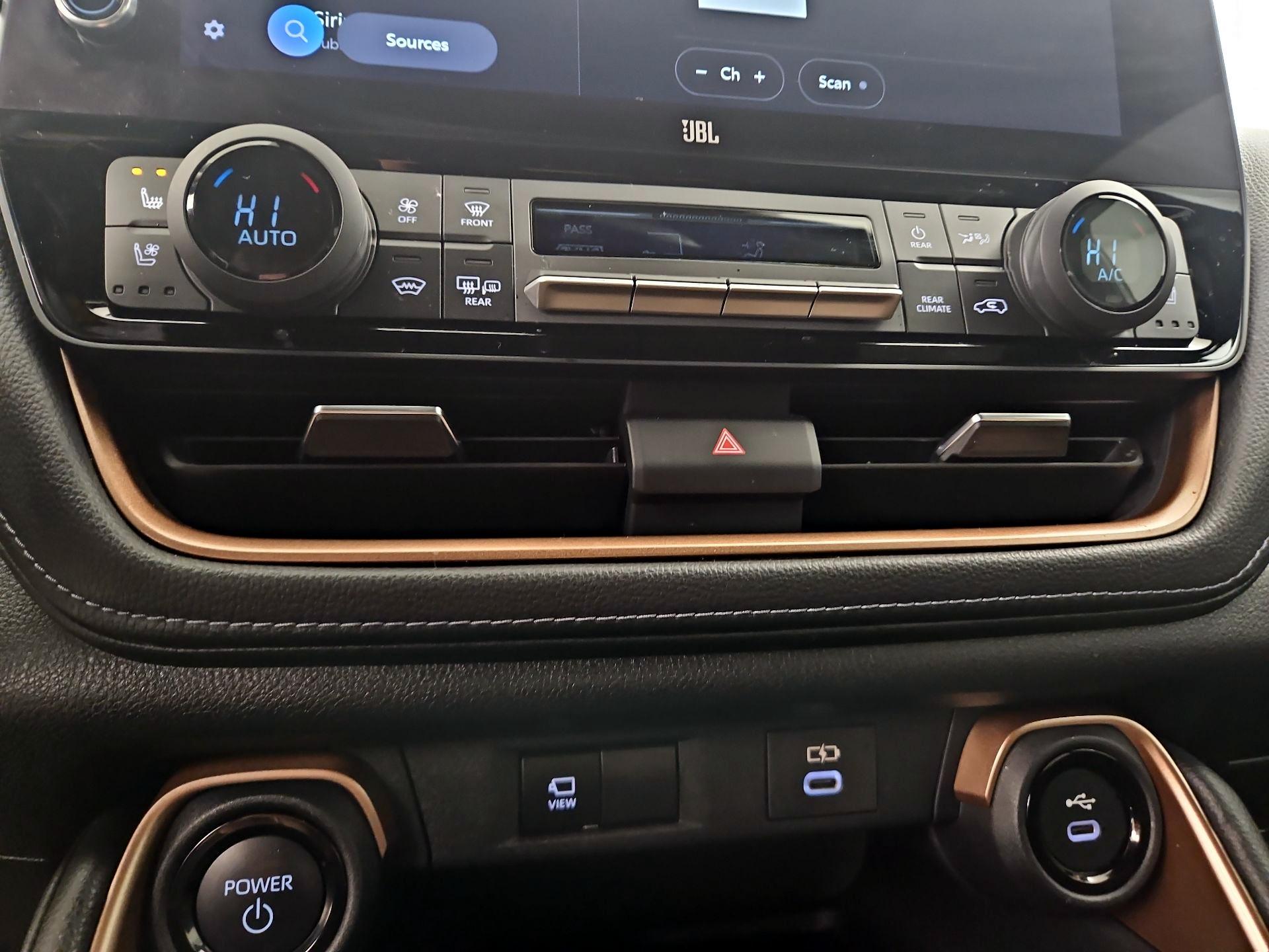 Thumbnail: 2024 Toyota Highlander - 17