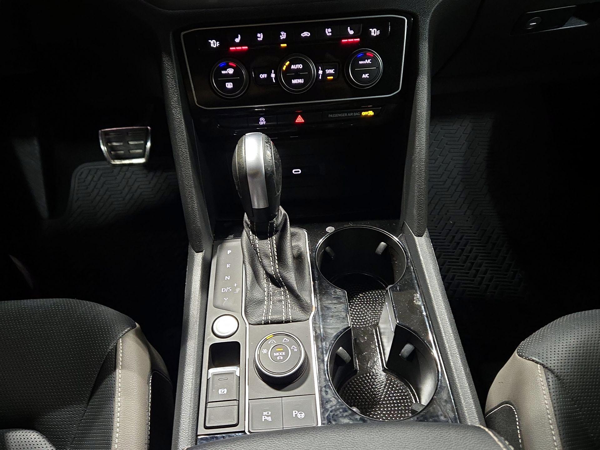 Thumbnail: 2022 Volkswagen Atlas - 17