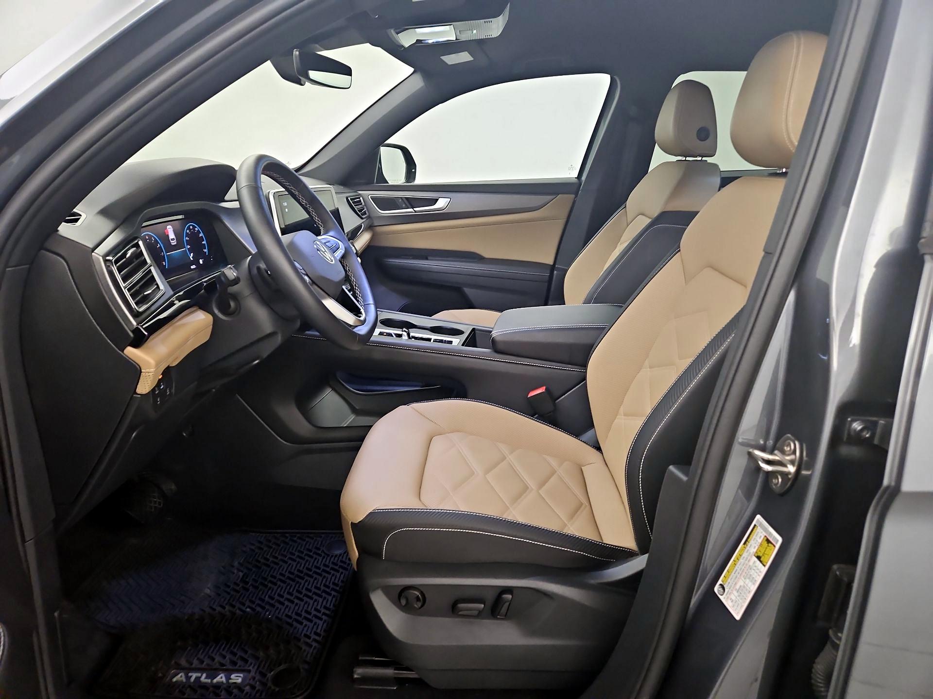 Thumbnail: 2025 Volkswagen Atlas - 11