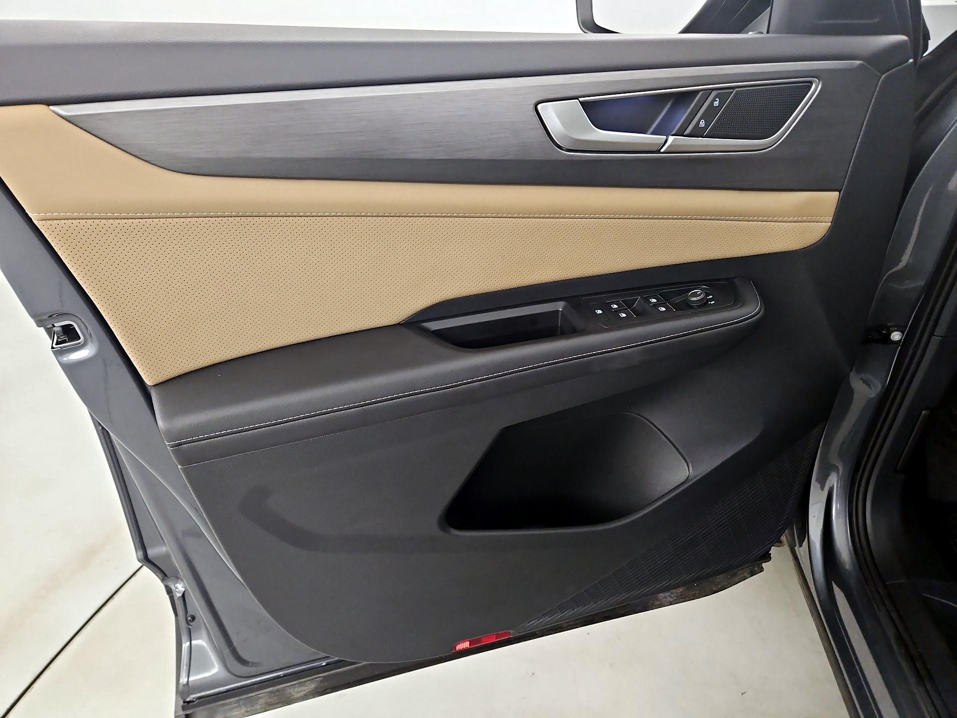 Thumbnail: 2025 Volkswagen Atlas - 12