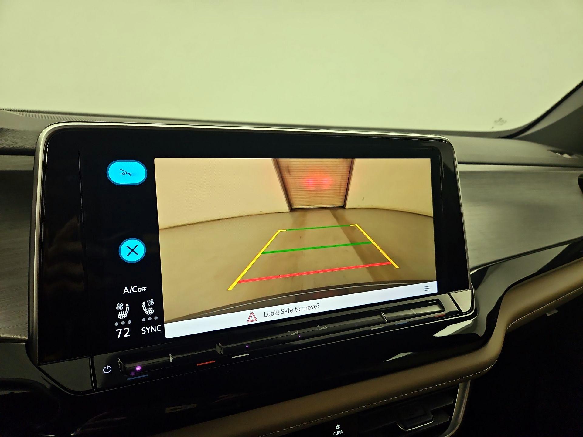 Thumbnail: 2025 Volkswagen Atlas - 14