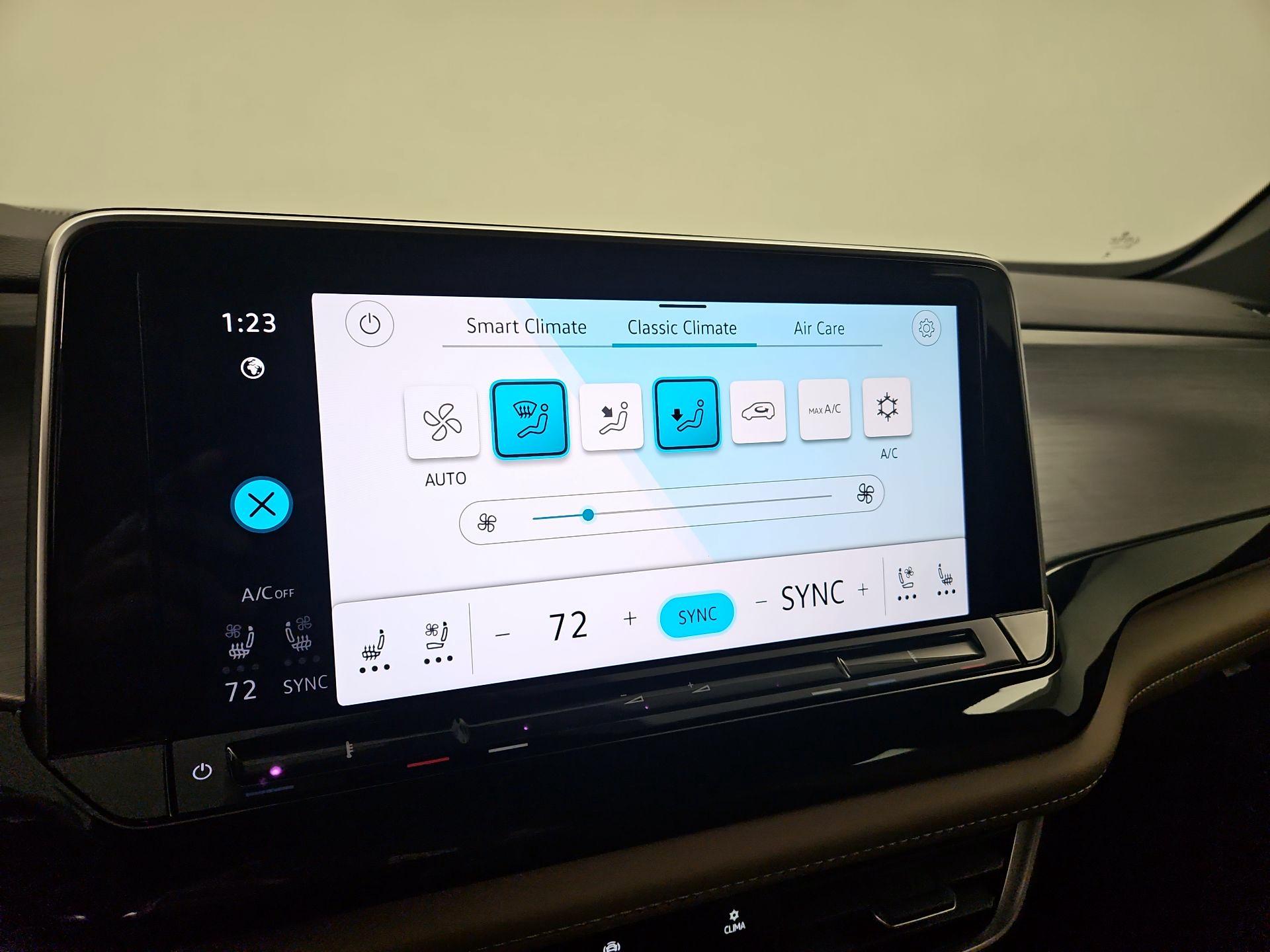 Thumbnail: 2025 Volkswagen Atlas - 16