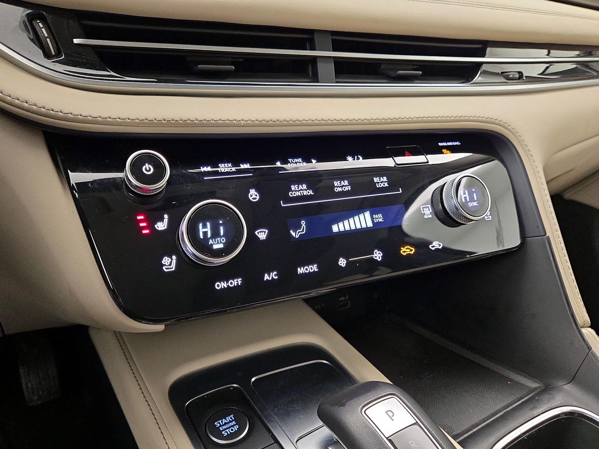 Thumbnail: 2023 INFINITI QX60 - 17