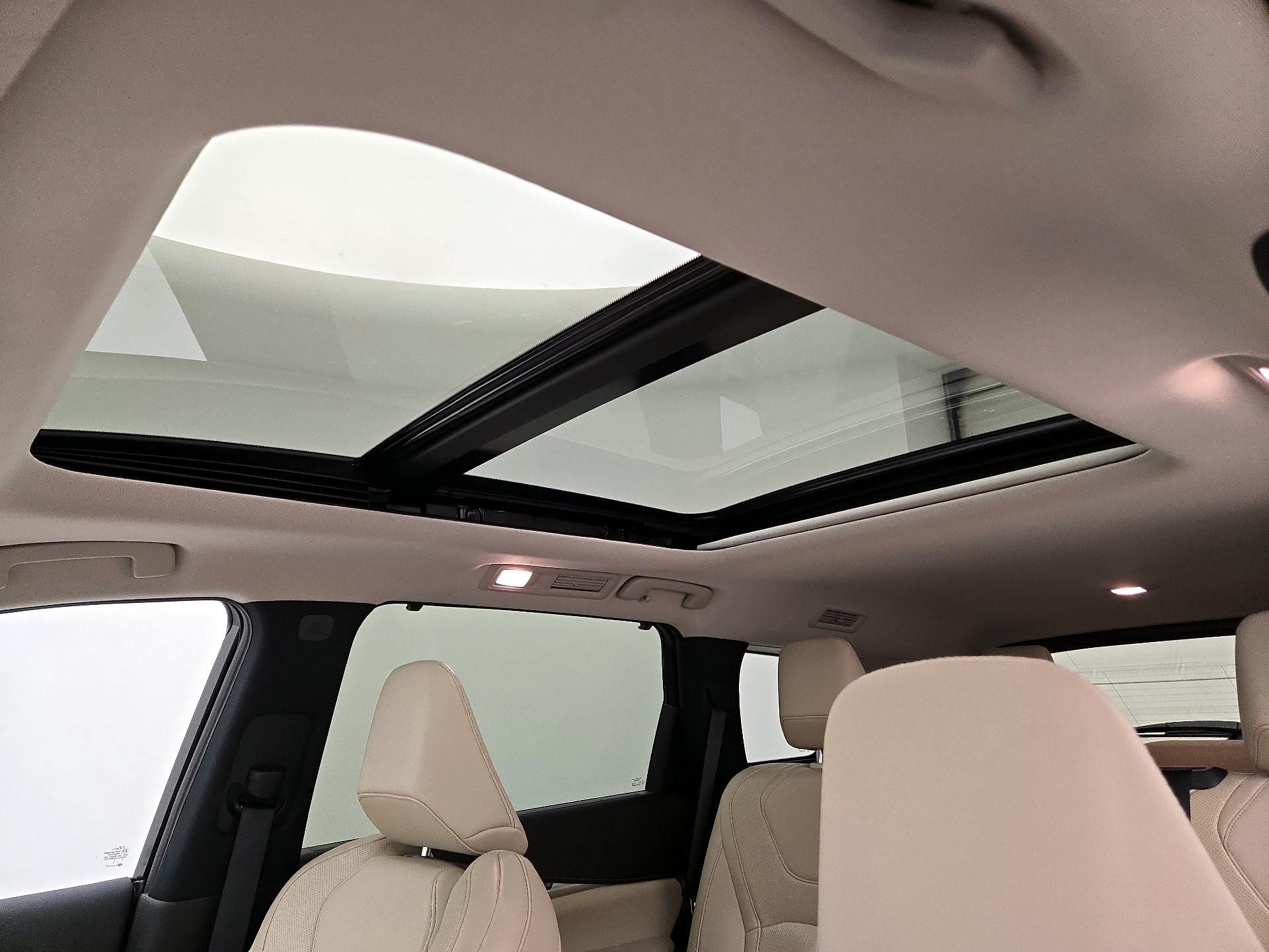 Thumbnail: 2023 INFINITI QX60 - 20