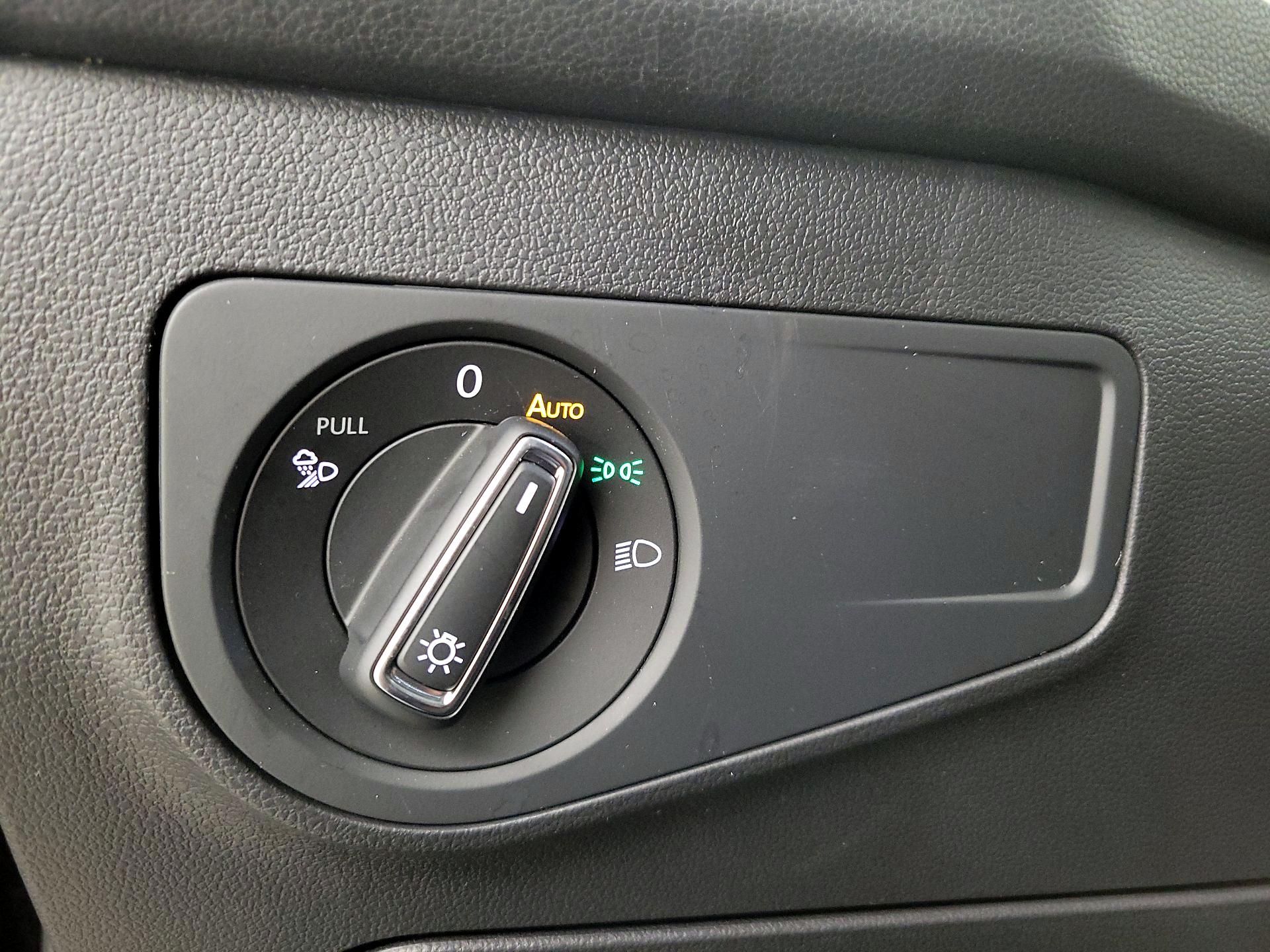 Thumbnail: 2024 Volkswagen Tiguan - 13