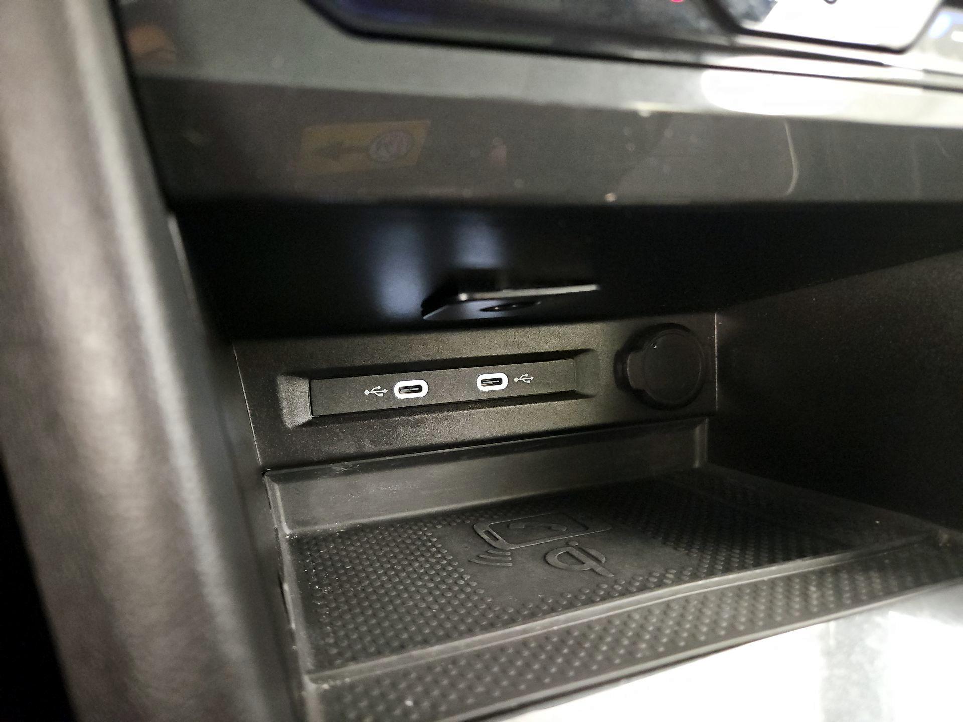 Thumbnail: 2024 Volkswagen Tiguan - 19