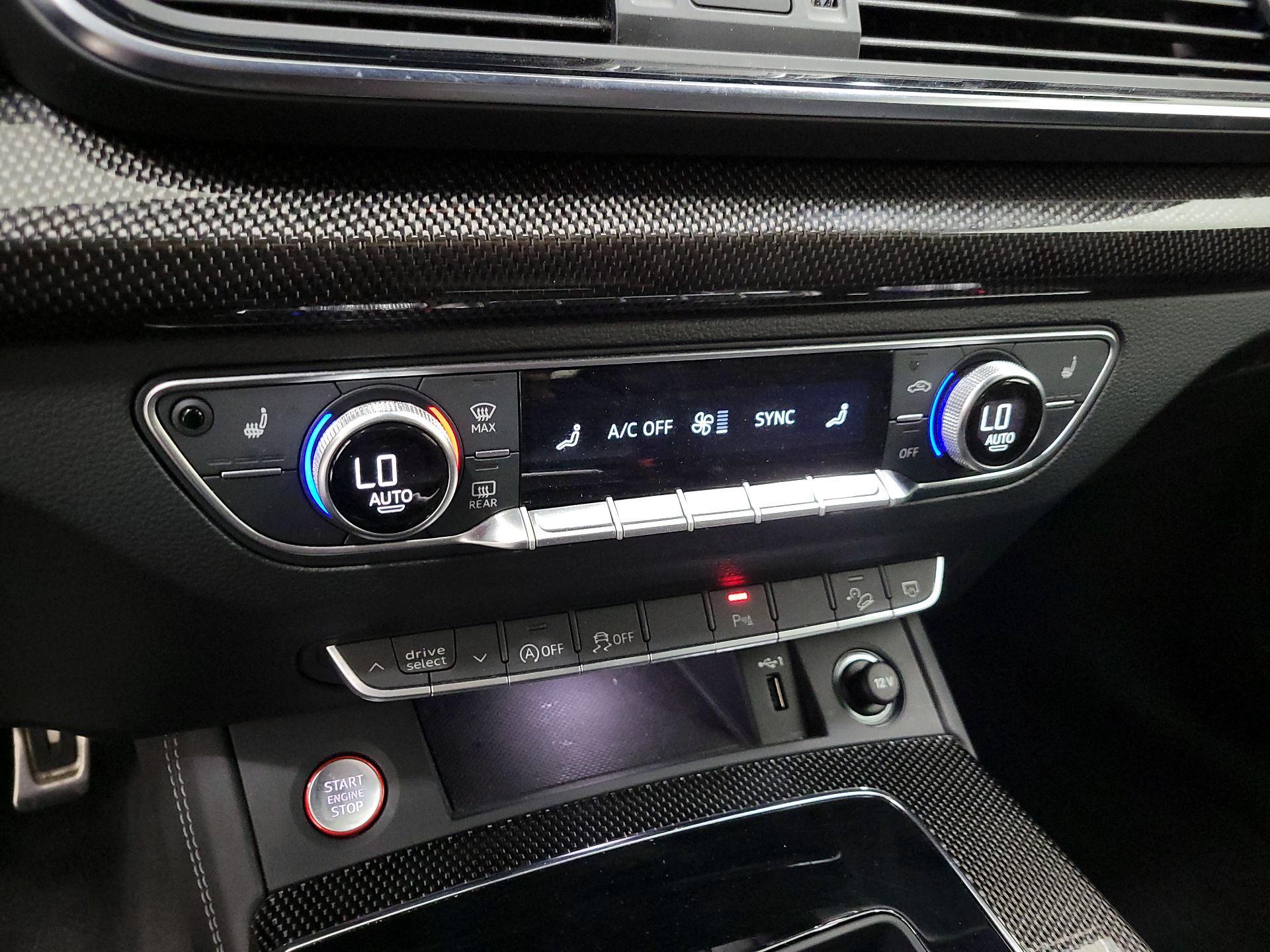 Thumbnail: 2022 Audi SQ5 - 16