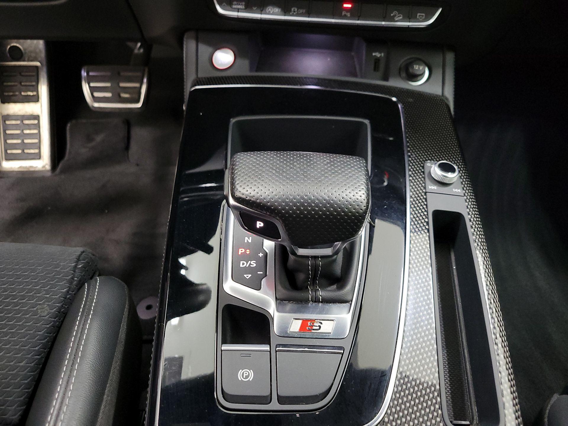 Thumbnail: 2022 Audi SQ5 - 17