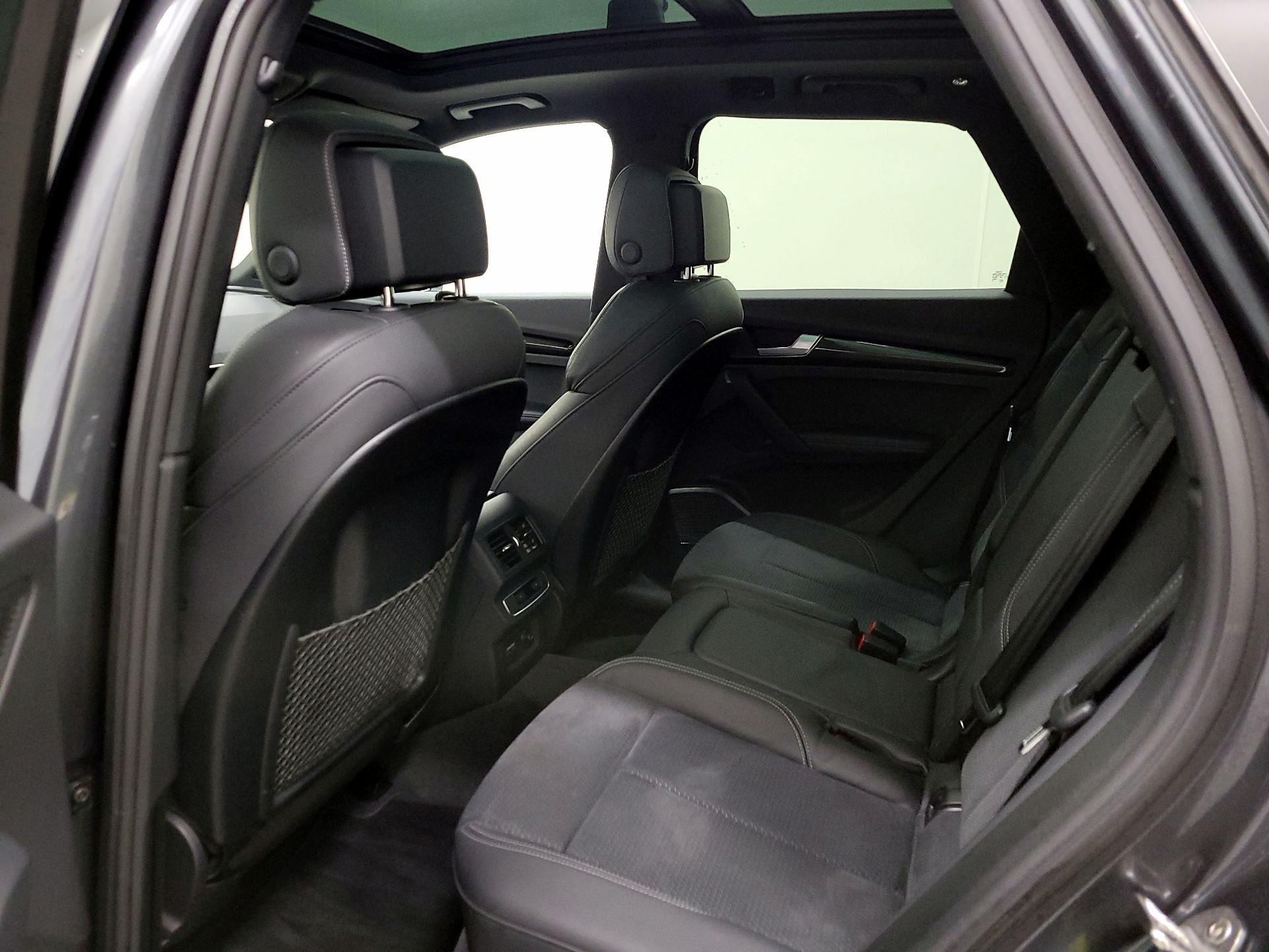 Thumbnail: 2022 Audi SQ5 - 20