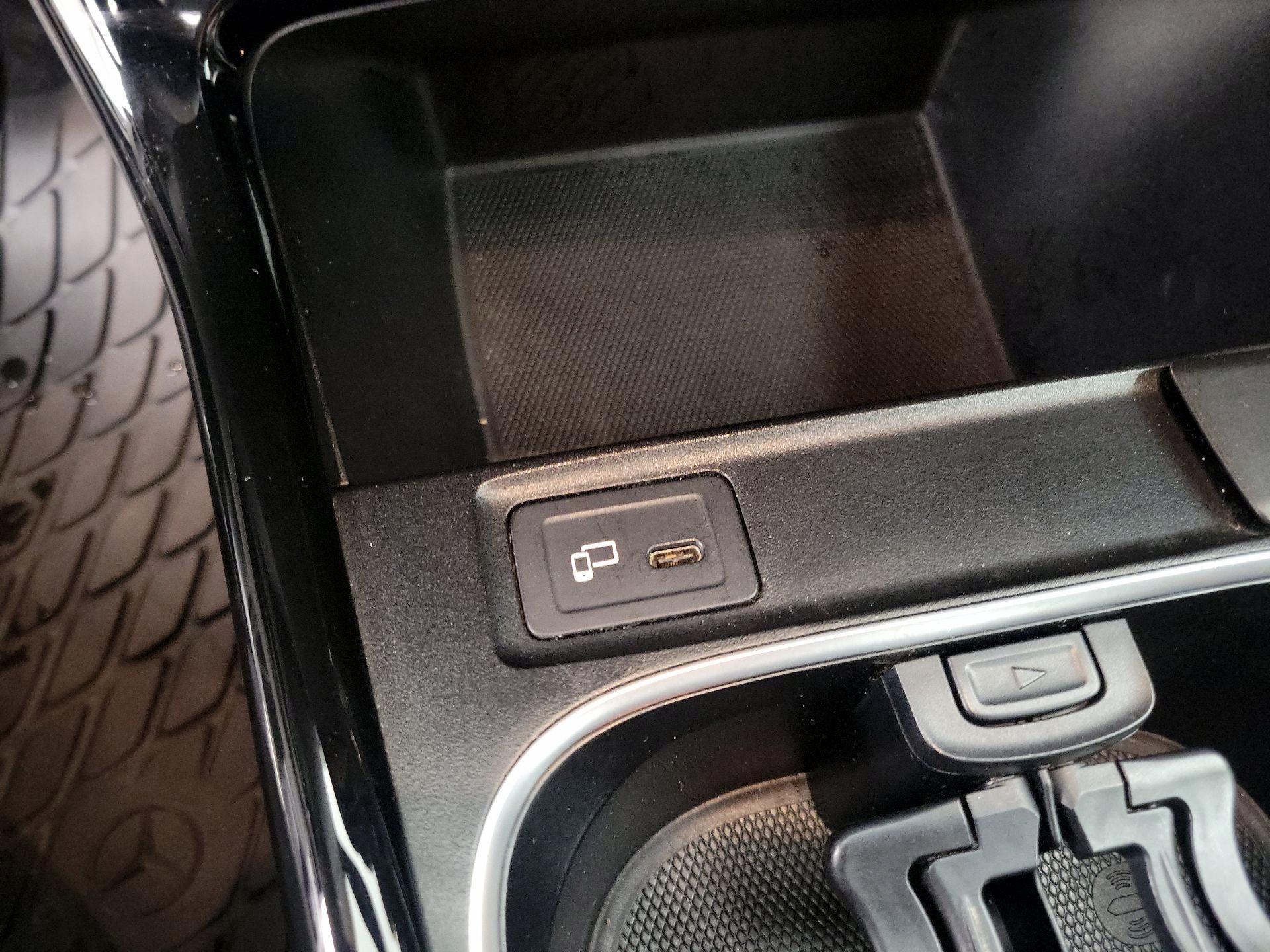 Thumbnail: 2020 Mercedes-Benz A-Class - 18