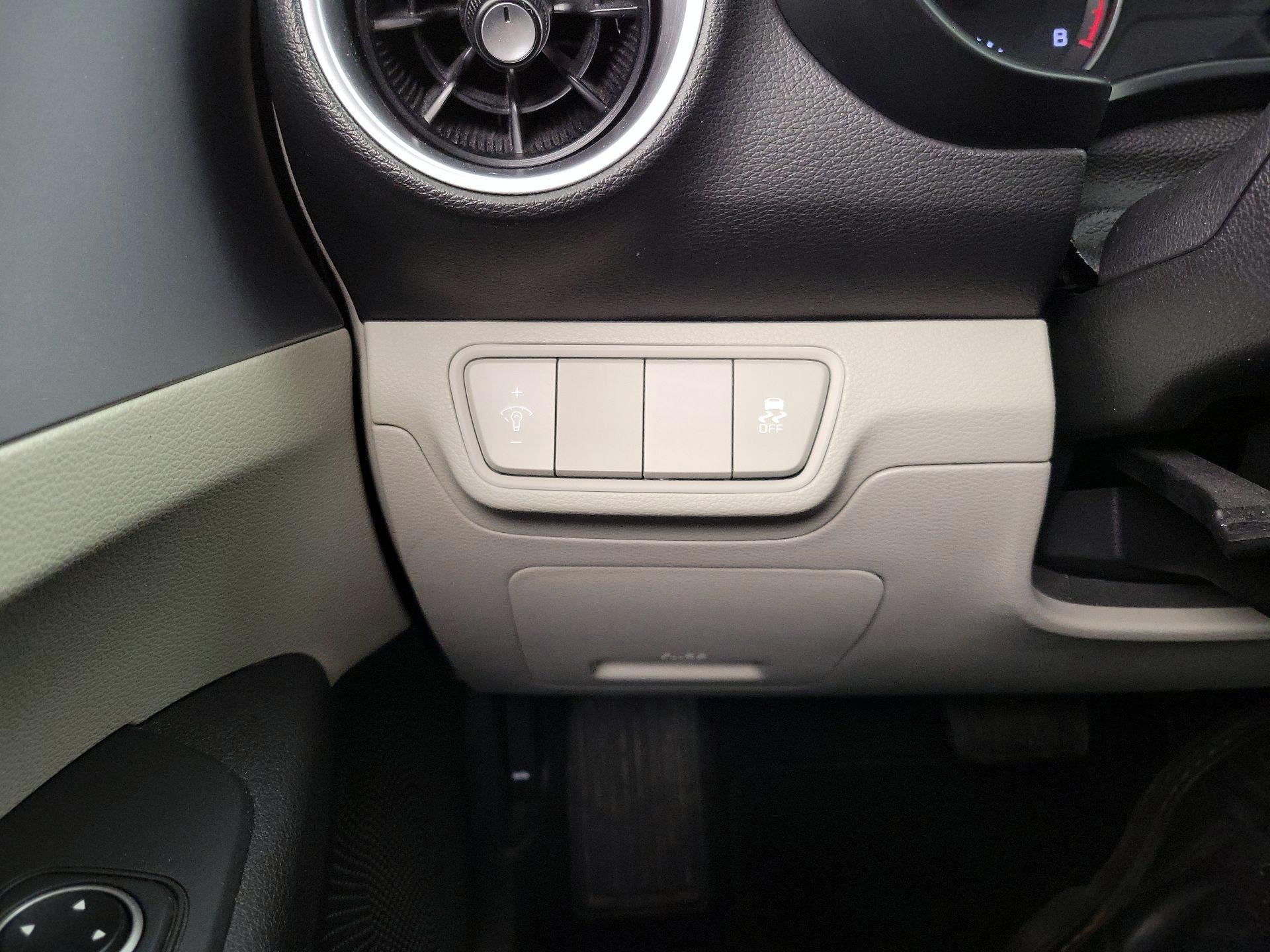 Thumbnail: 2023 Kia Forte - 13