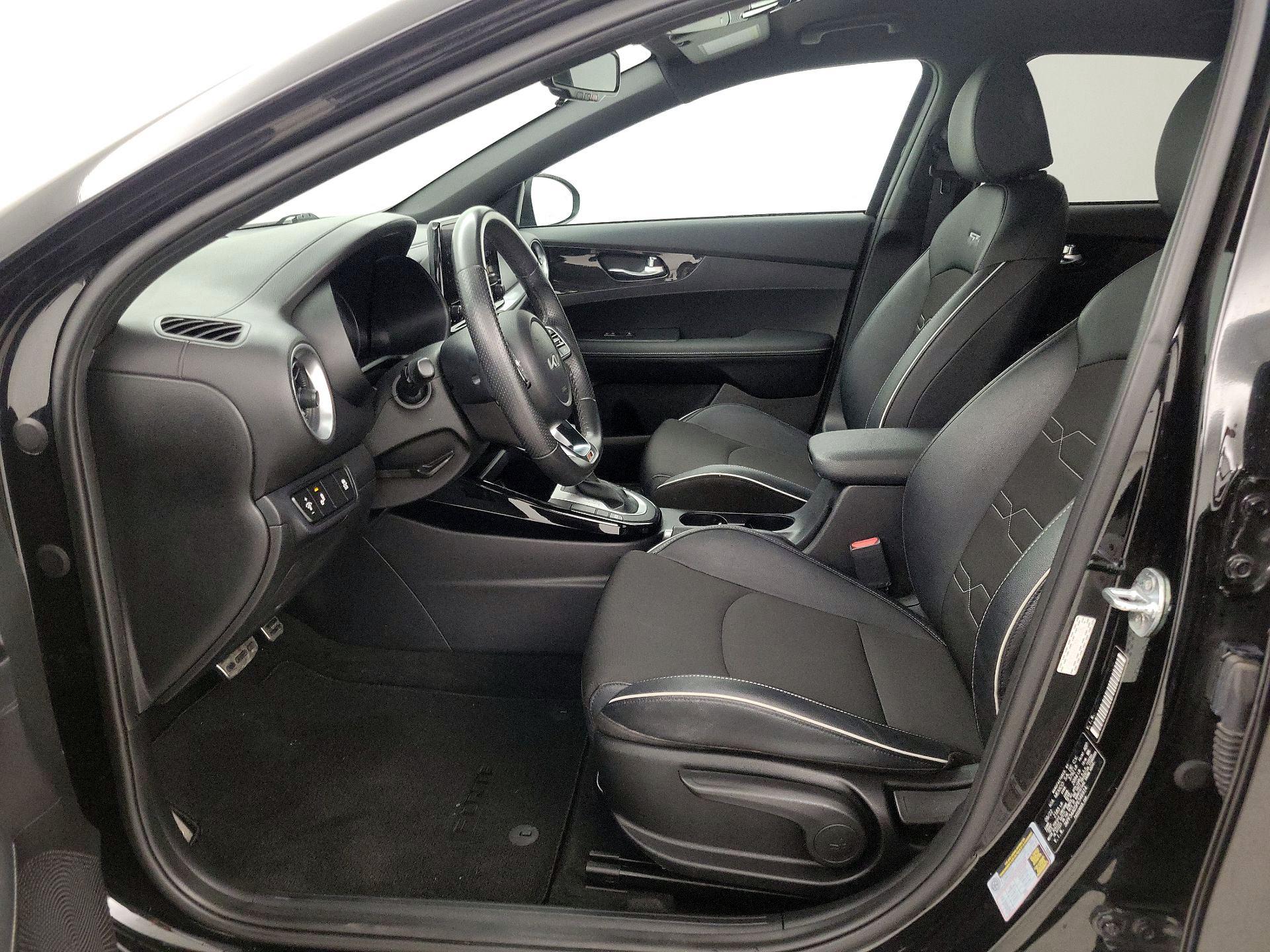 Thumbnail: 2023 Kia Forte - 11