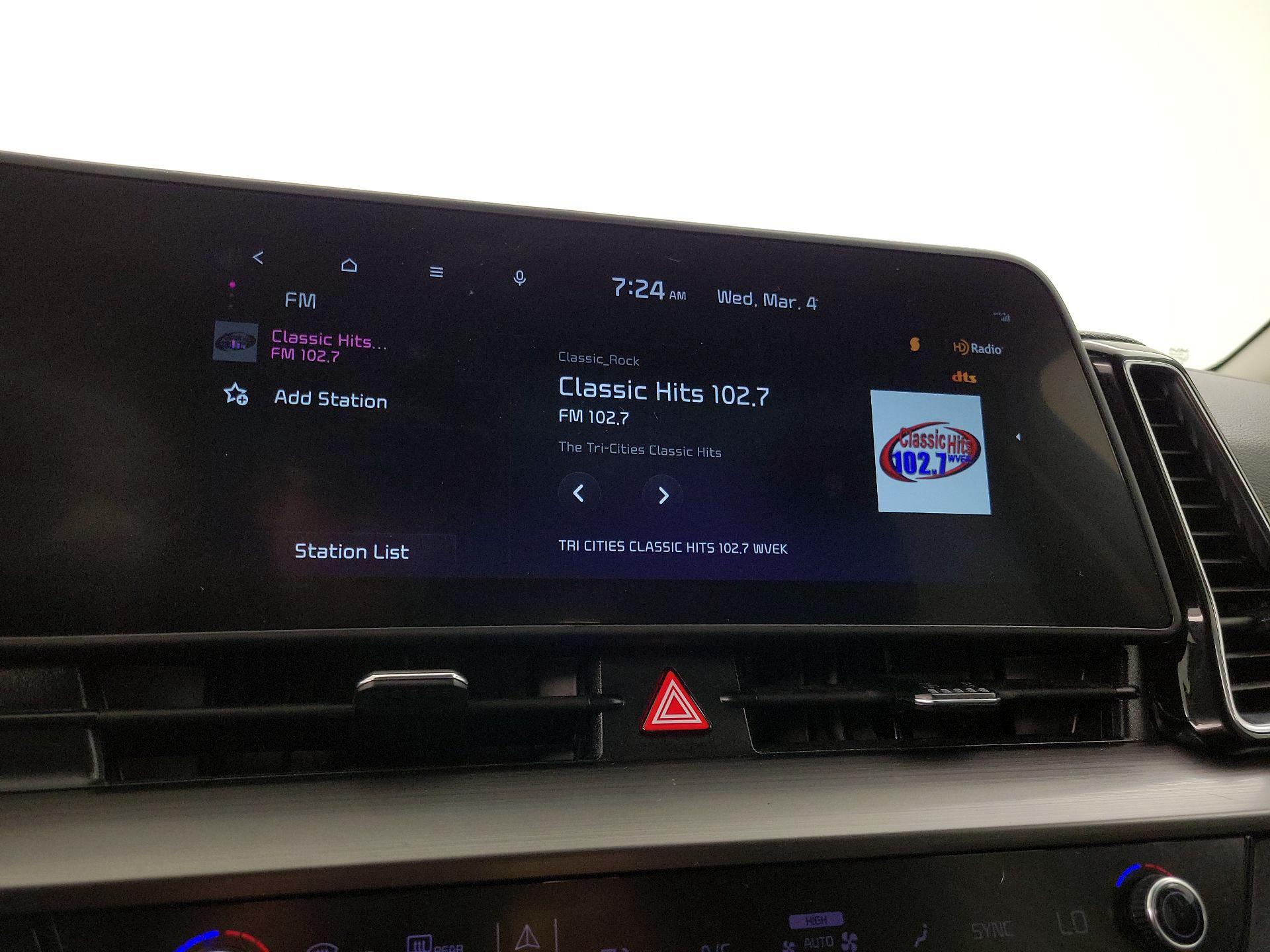 Thumbnail: 2023 Kia Sportage - 16