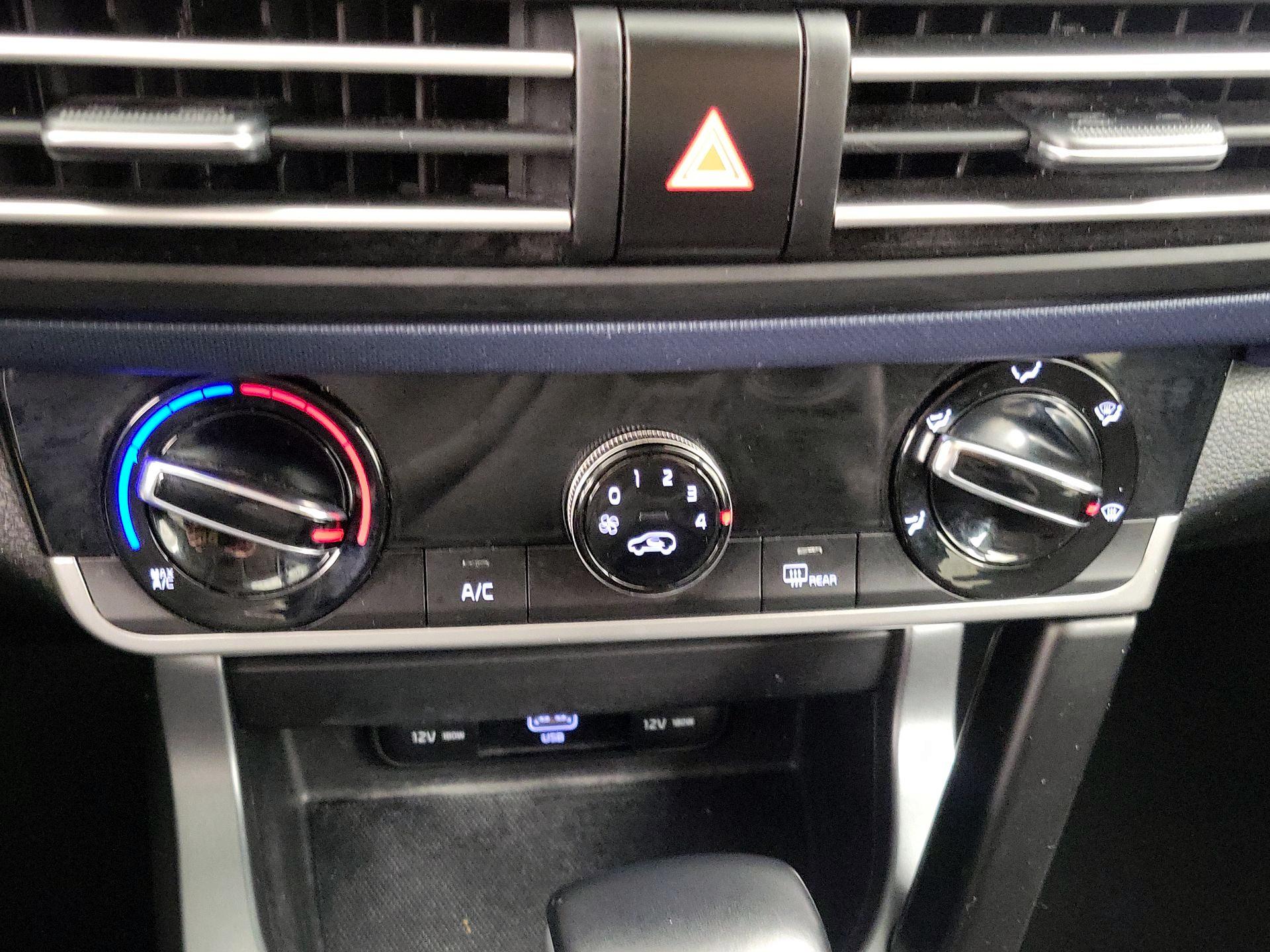 Thumbnail: 2021 Kia Seltos - 16