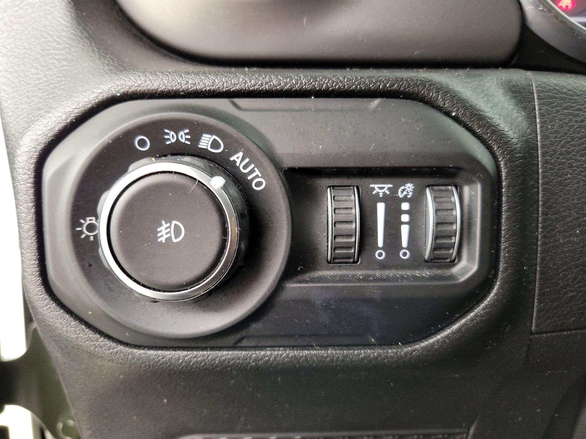 Thumbnail: 2021 Jeep Wrangler - 13