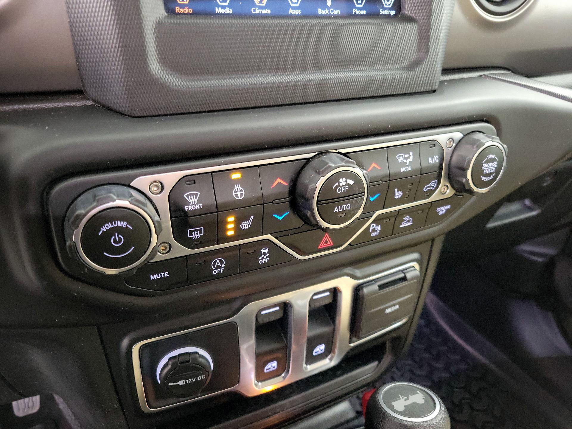 Thumbnail: 2021 Jeep Wrangler - 16