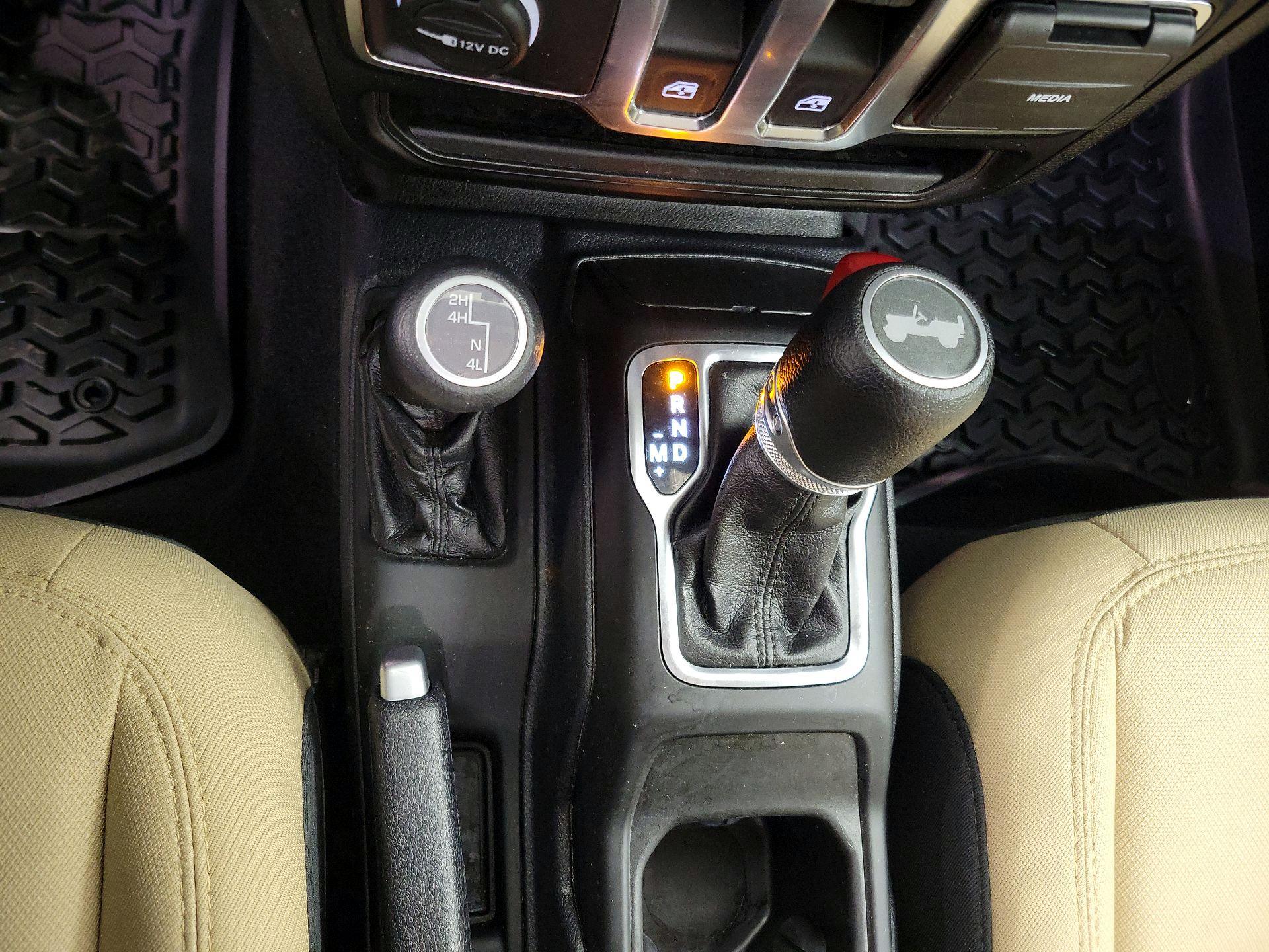 Thumbnail: 2021 Jeep Wrangler - 17