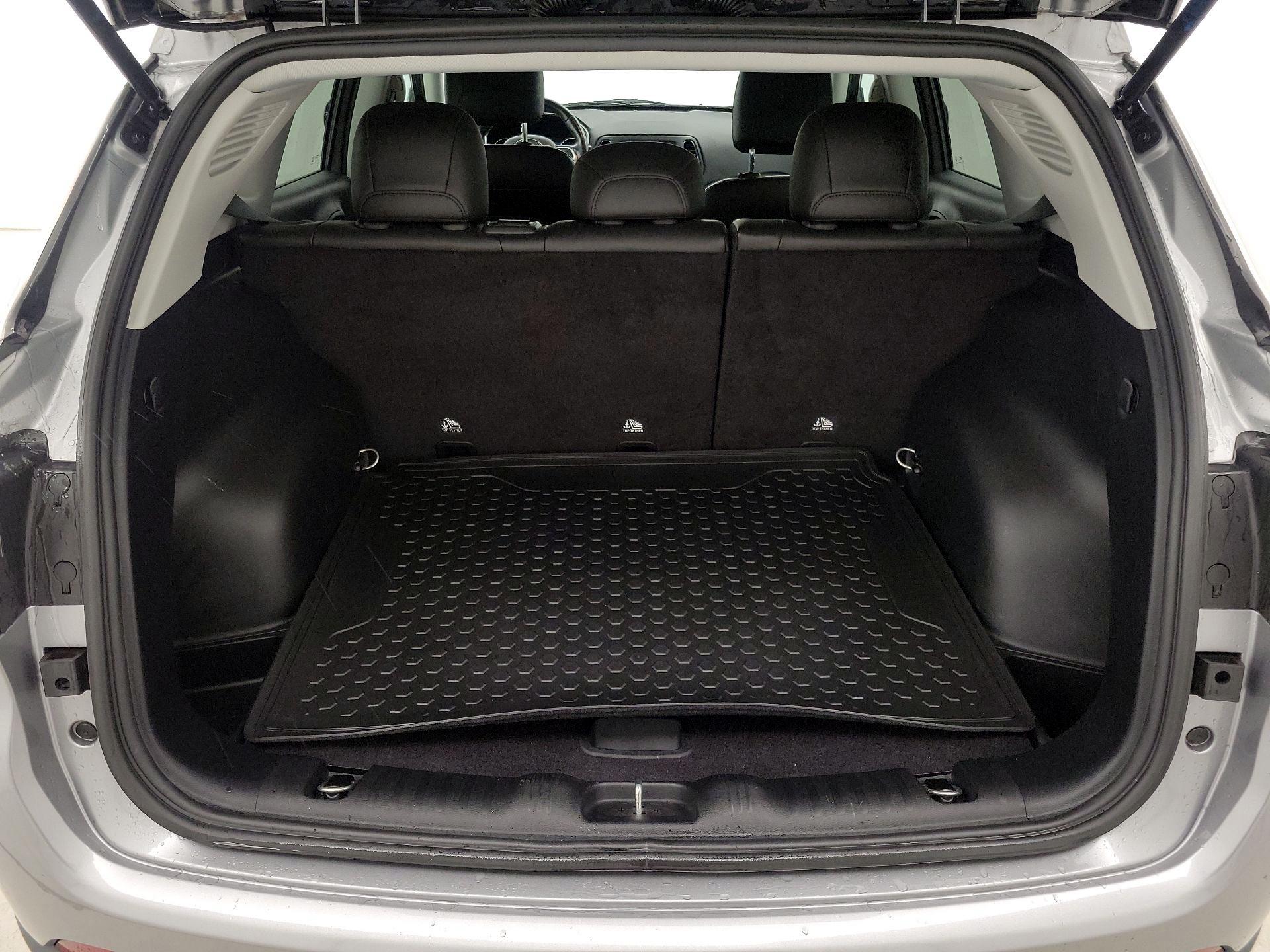 Thumbnail: 2021 Jeep Compass - 20