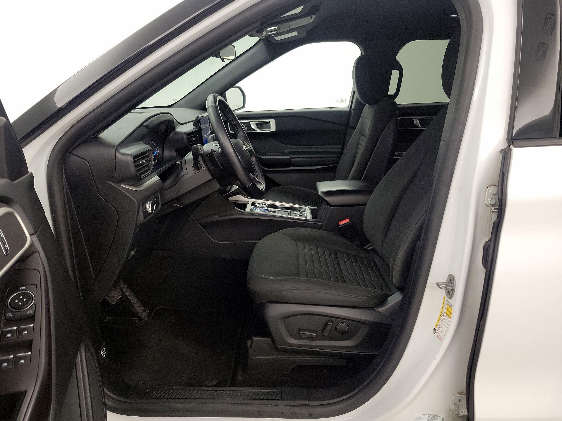 Thumbnail: 2020 Ford Explorer - 11