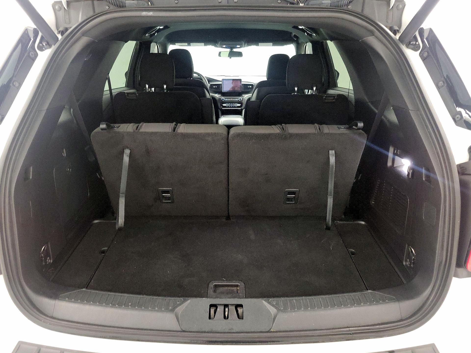 Thumbnail: 2020 Ford Explorer - 20