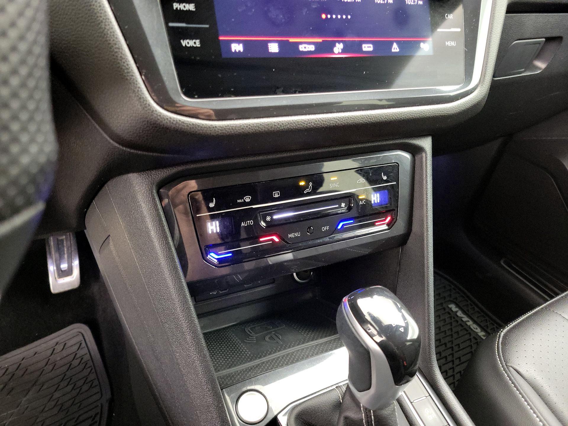 Thumbnail: 2023 Volkswagen Tiguan - 16