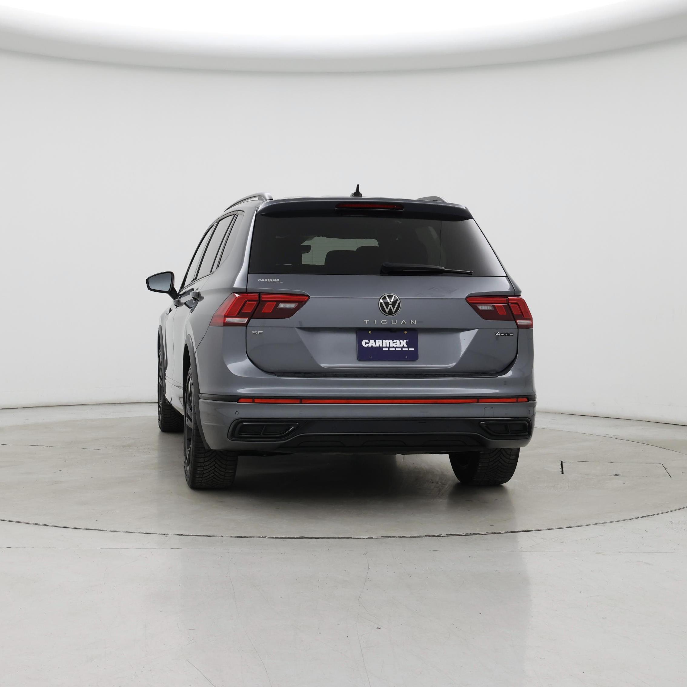 Thumbnail: 2023 Volkswagen Tiguan - 7