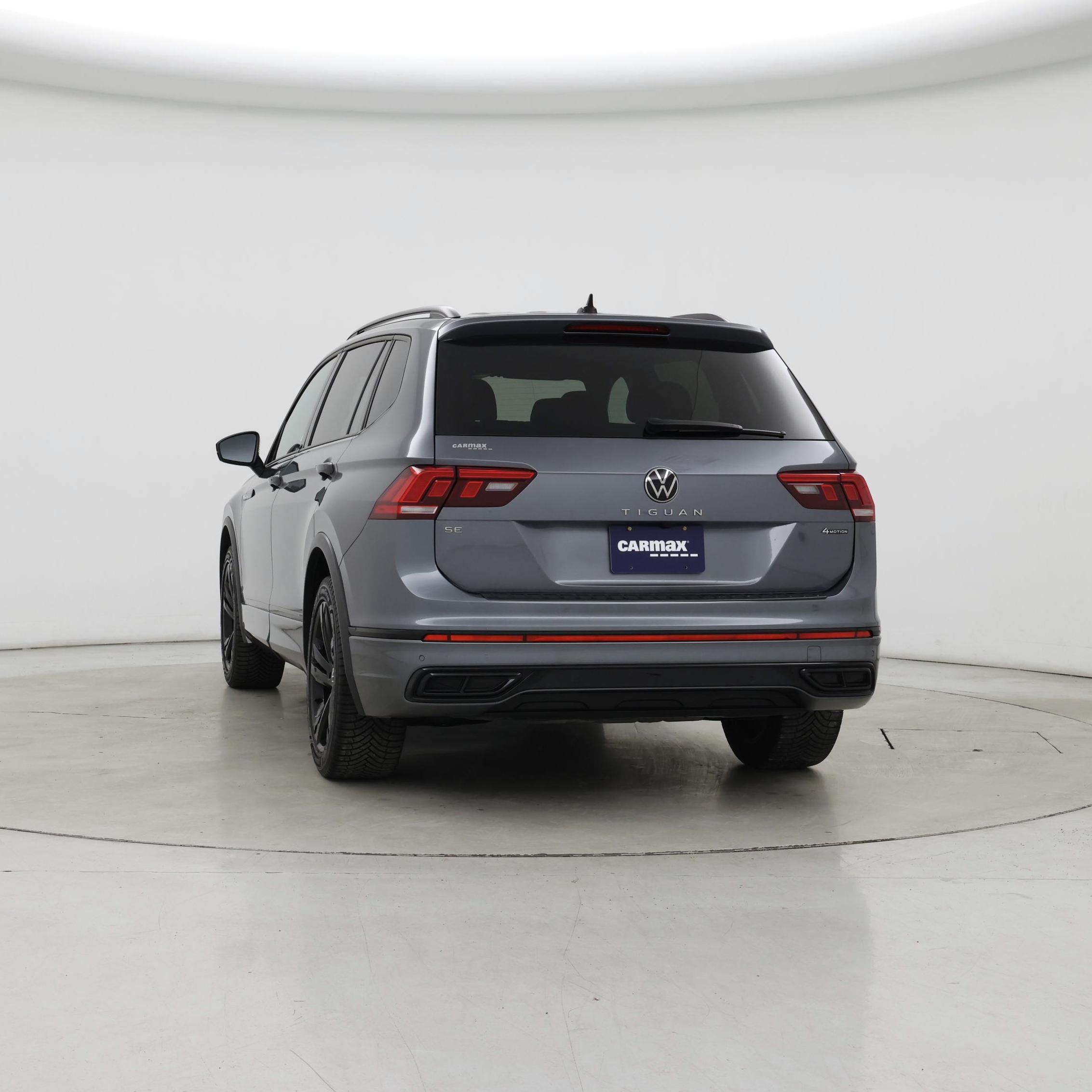 Thumbnail: 2023 Volkswagen Tiguan - 8