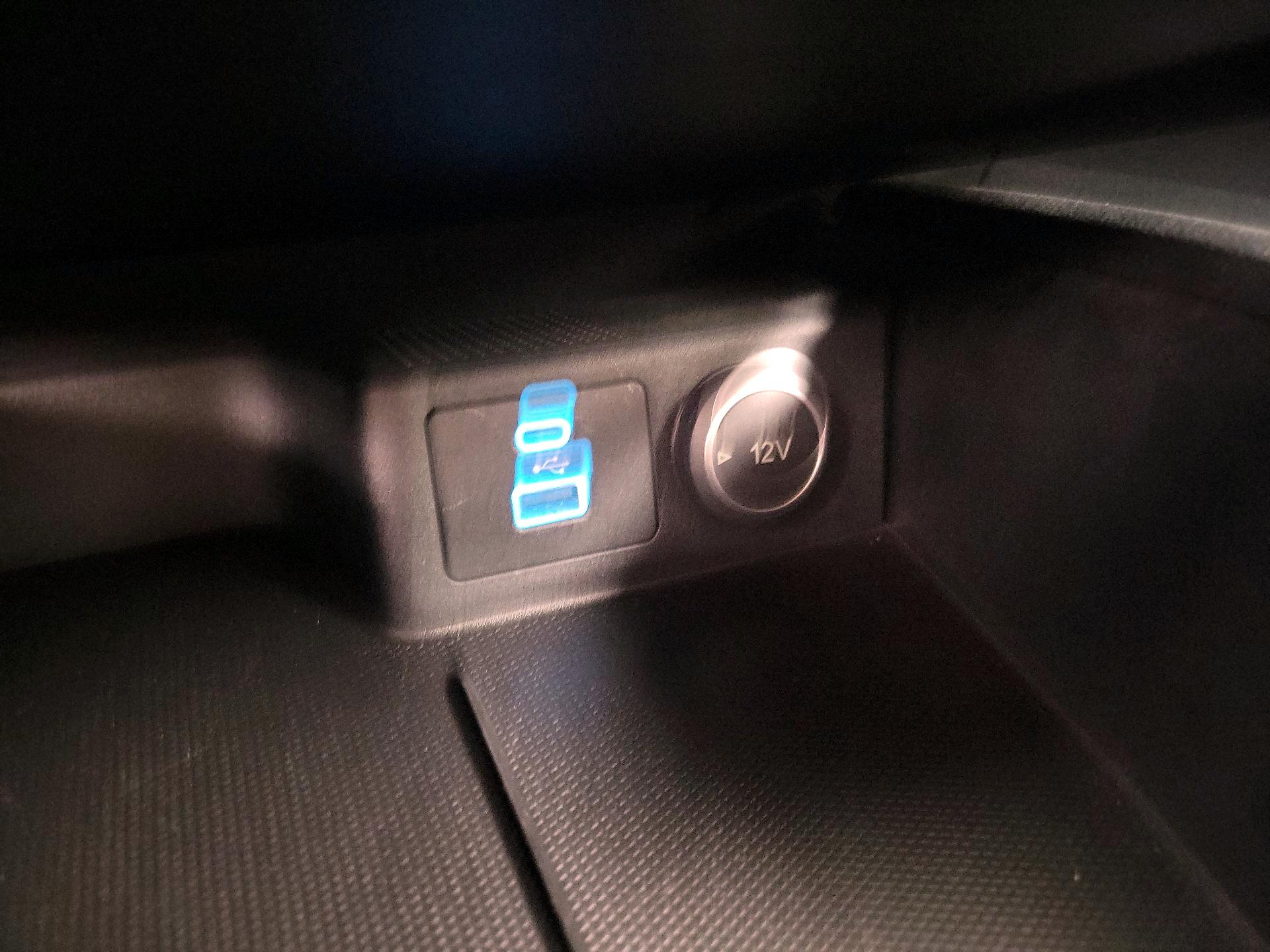 Thumbnail: 2020 Ford Escape - 18