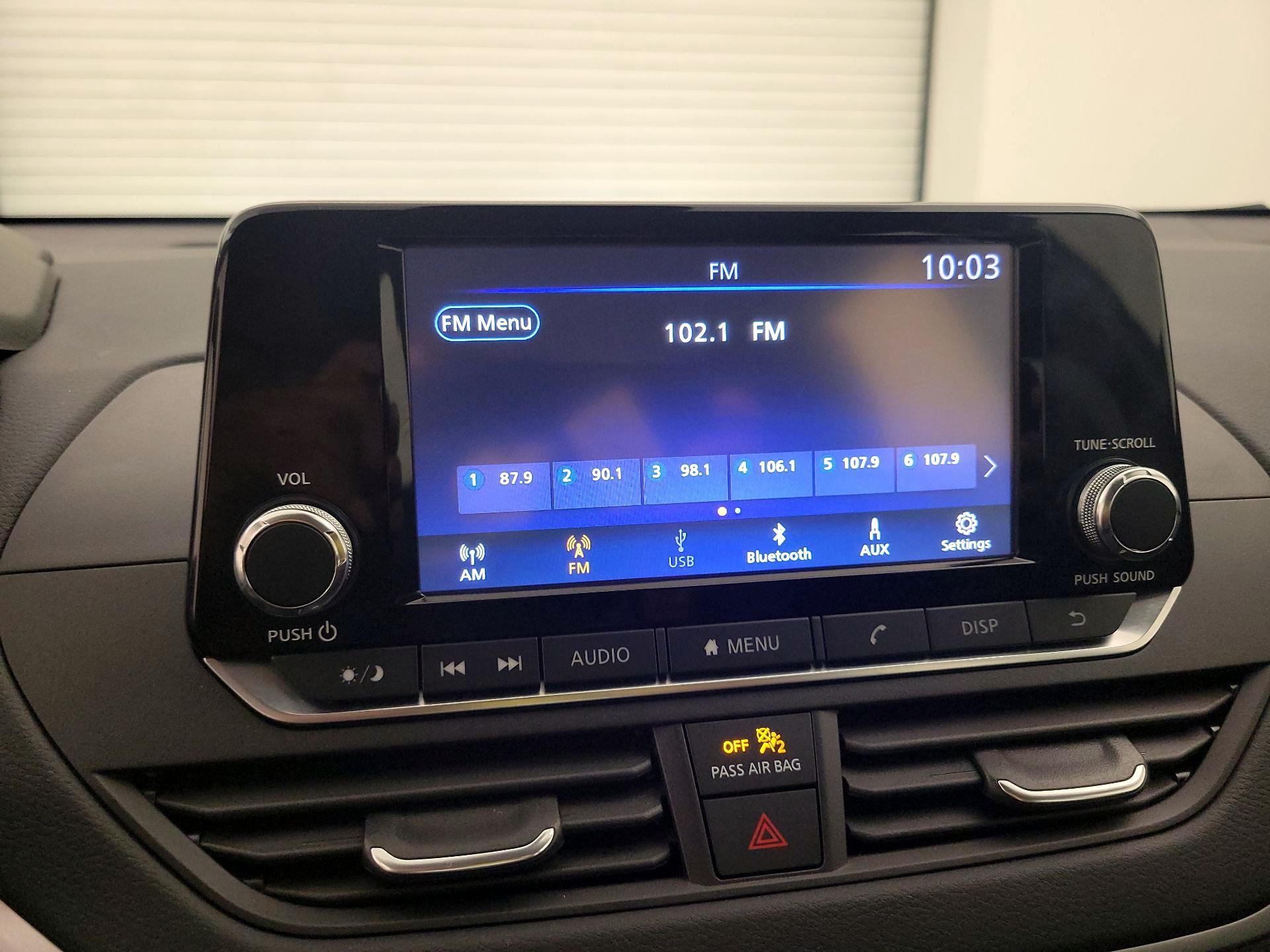 Thumbnail: 2023 Nissan Altima - 15